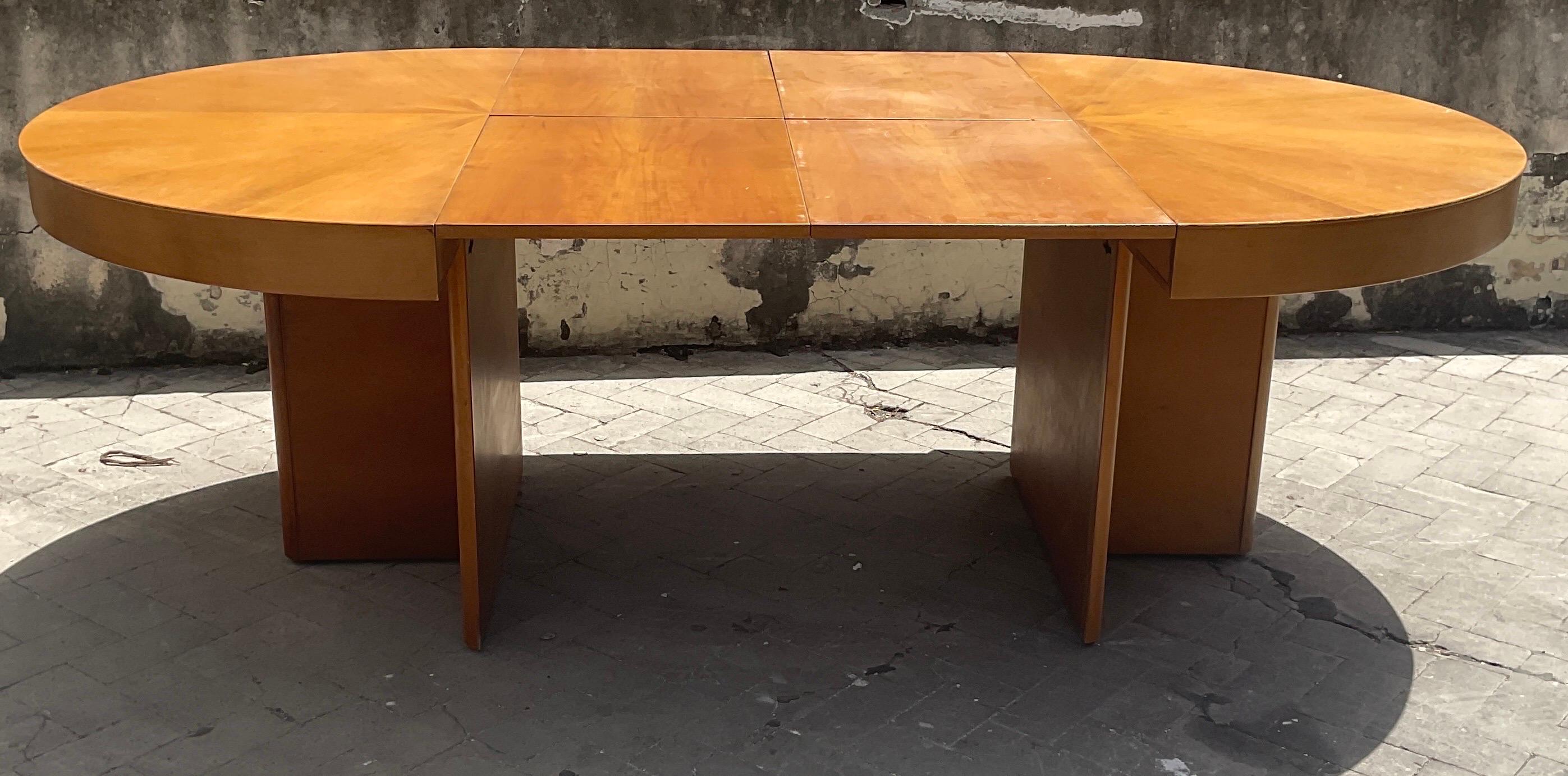 Fiorenza extendible round table in walnut by Tito Agnoli for Molteni, 70s 6