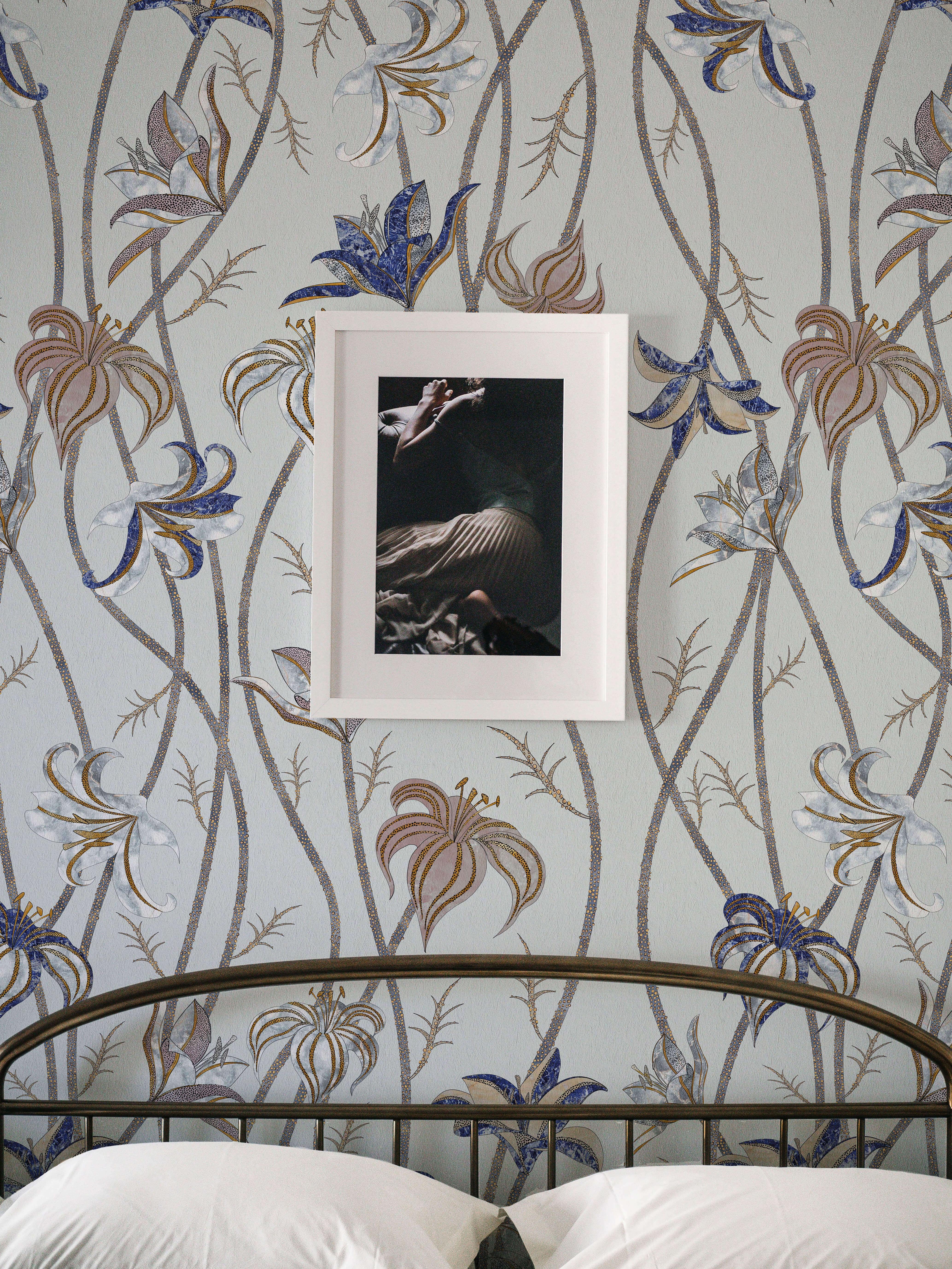 Fiori Ghiaccio Wallpaper - Racconti collection In New Condition For Sale In Firenze, IT