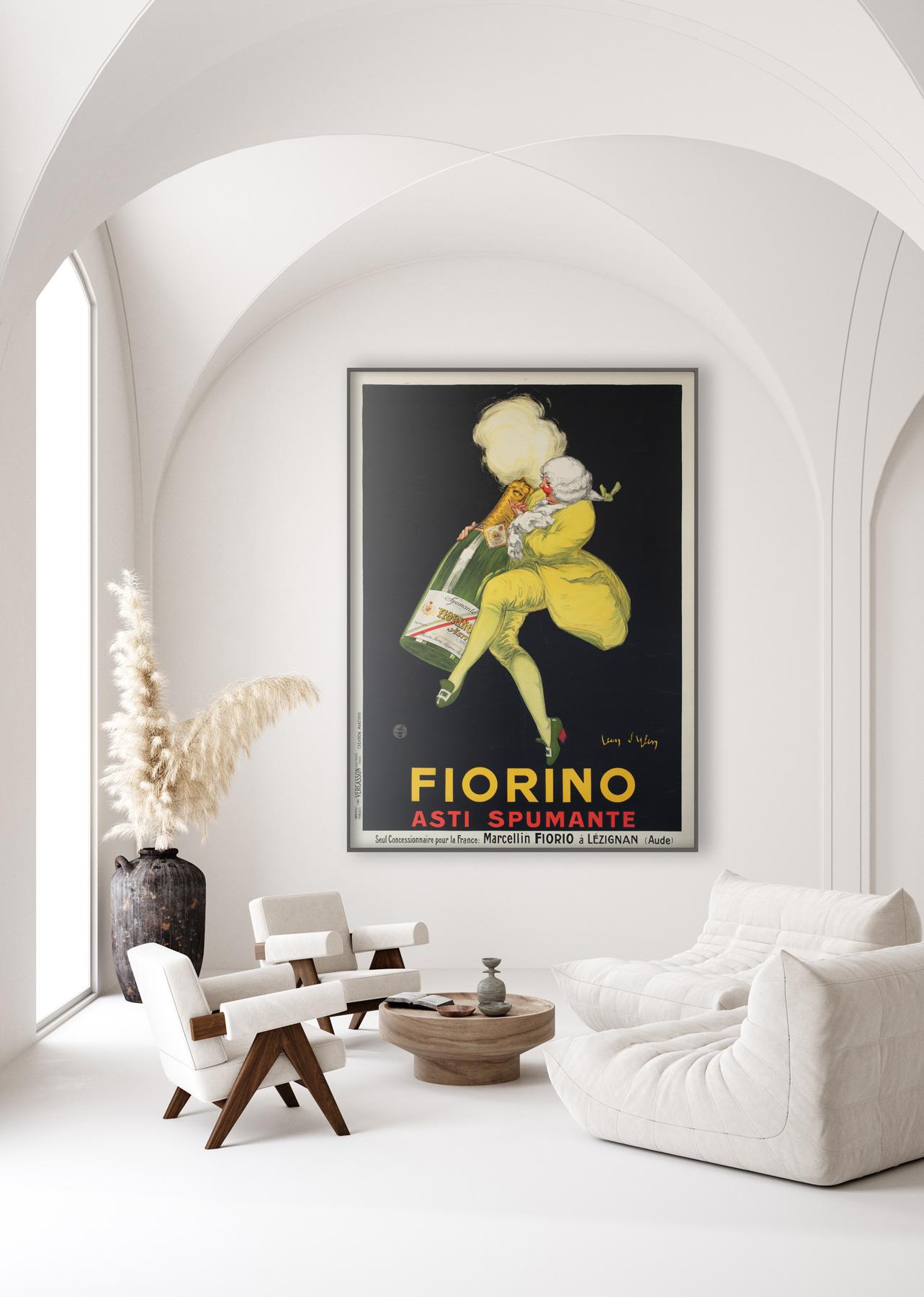 Ce superbe design de Jean Dylen figure sur cette affiche publicitaire française originale pour la boisson Fiorino Asti Spumante. Nous adorons le côté amusant et frivole de la création de Dylen, qui représente un Français très heureux, pimpant et au