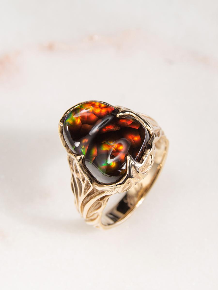 14K gold ring with natural Fire Agate

gemstone origin - Mexico

gem size is 0.24 x 0.51 x 0.59 in / 6 x 13 x 15 mm

agate weight - 9.15 carat

ring size - 7.75 US

ring weight - 8.17 grams