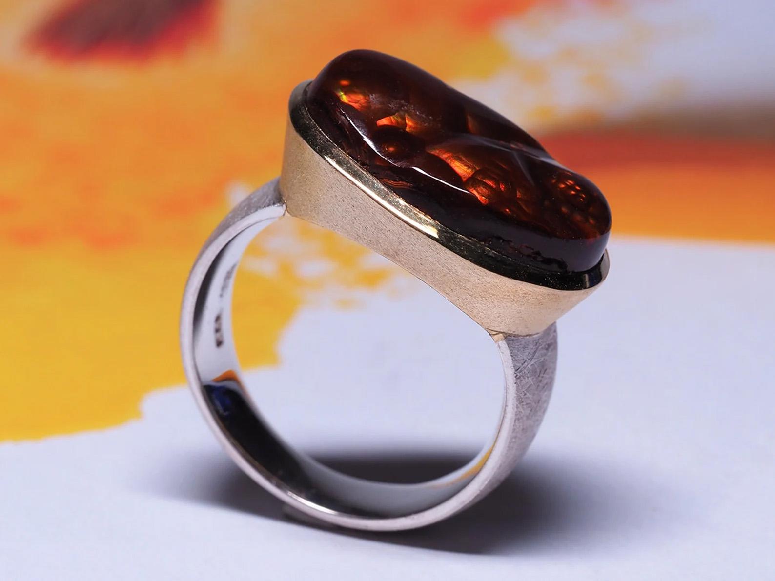 Artisan Fire Agate Scratched Silver Ring Natural Mexican Patterned Luminous Red Gemstone For Sale