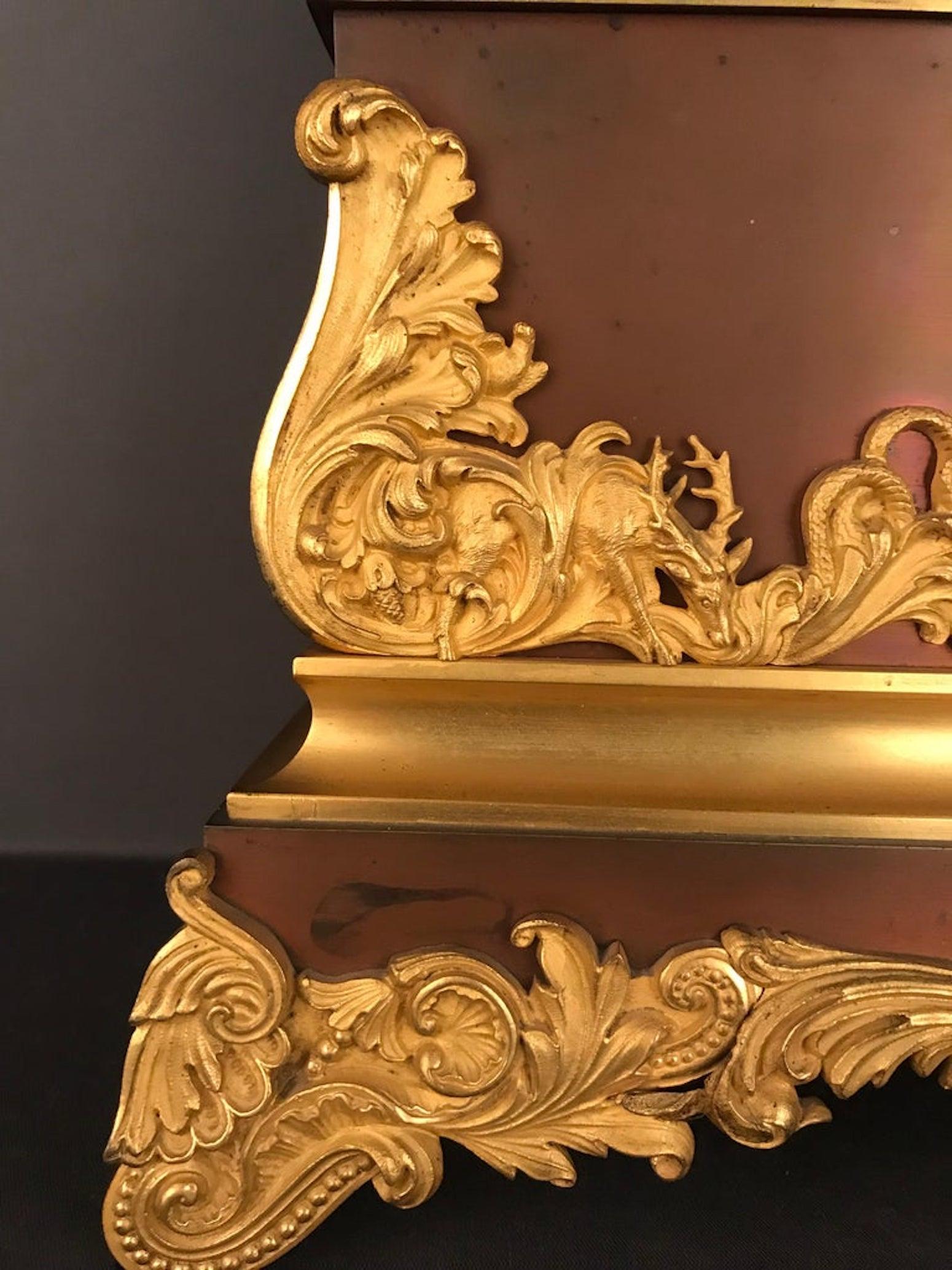 Reloj de péndulo dorado al fuego 1870 Poeta sentado de bronce Cherviet fino en venta 4