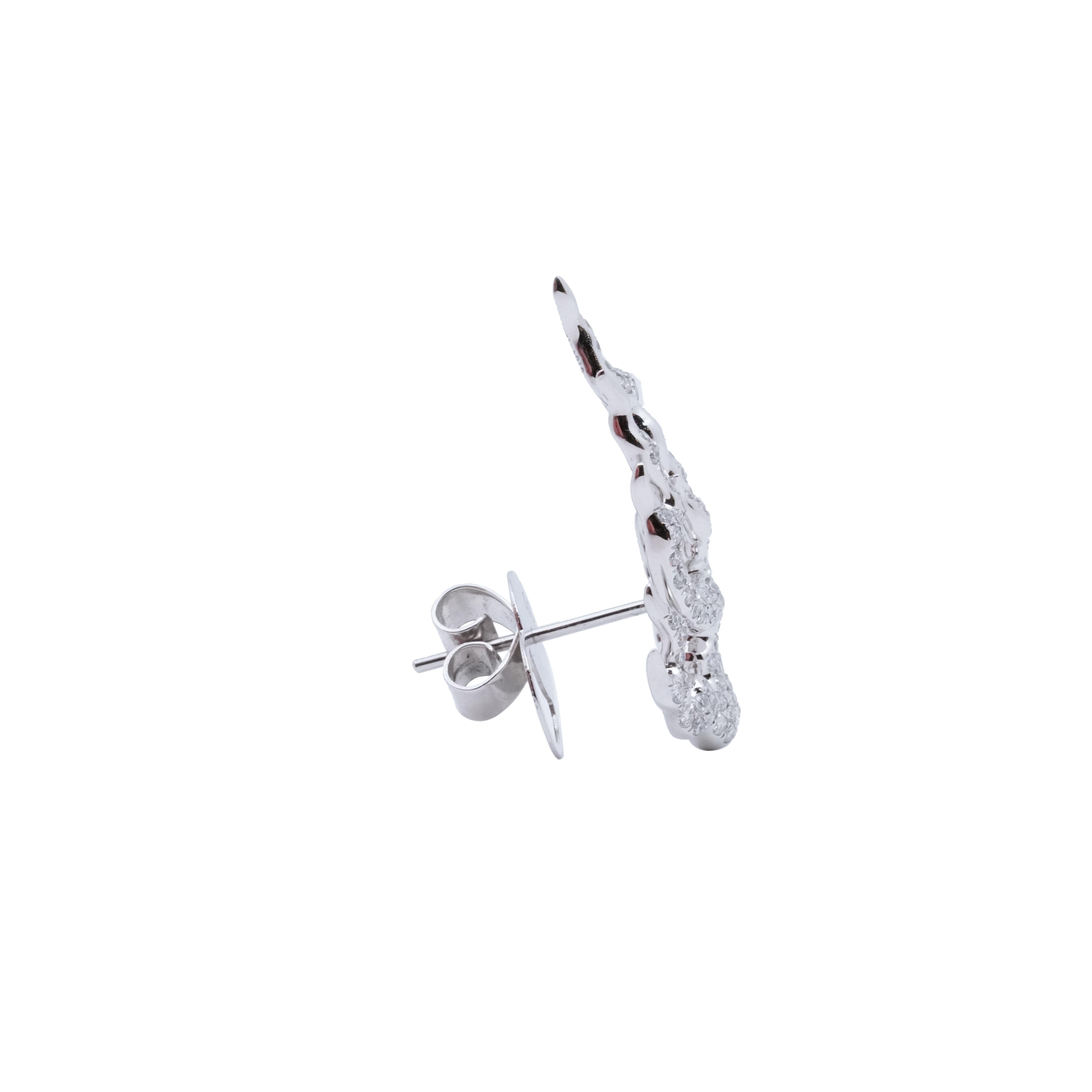 Moderno Orecchini con diamanti Fire of Agni, oro 18 carati, Austy Lee in vendita