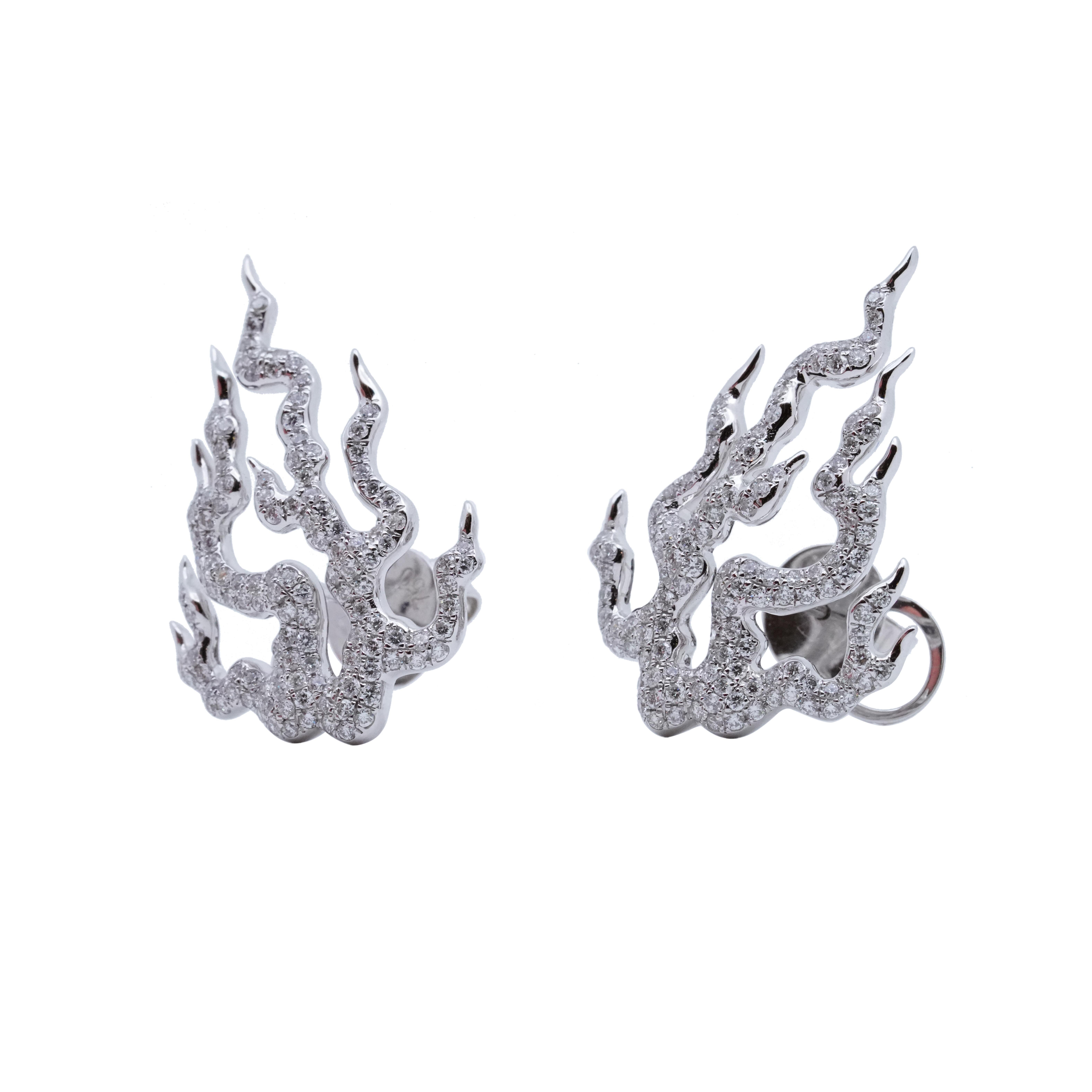 Orecchini con diamanti Fire of Agni, oro 18 carati, Austy Lee In condizioni Nuovo in vendita a Hong Kong, HK
