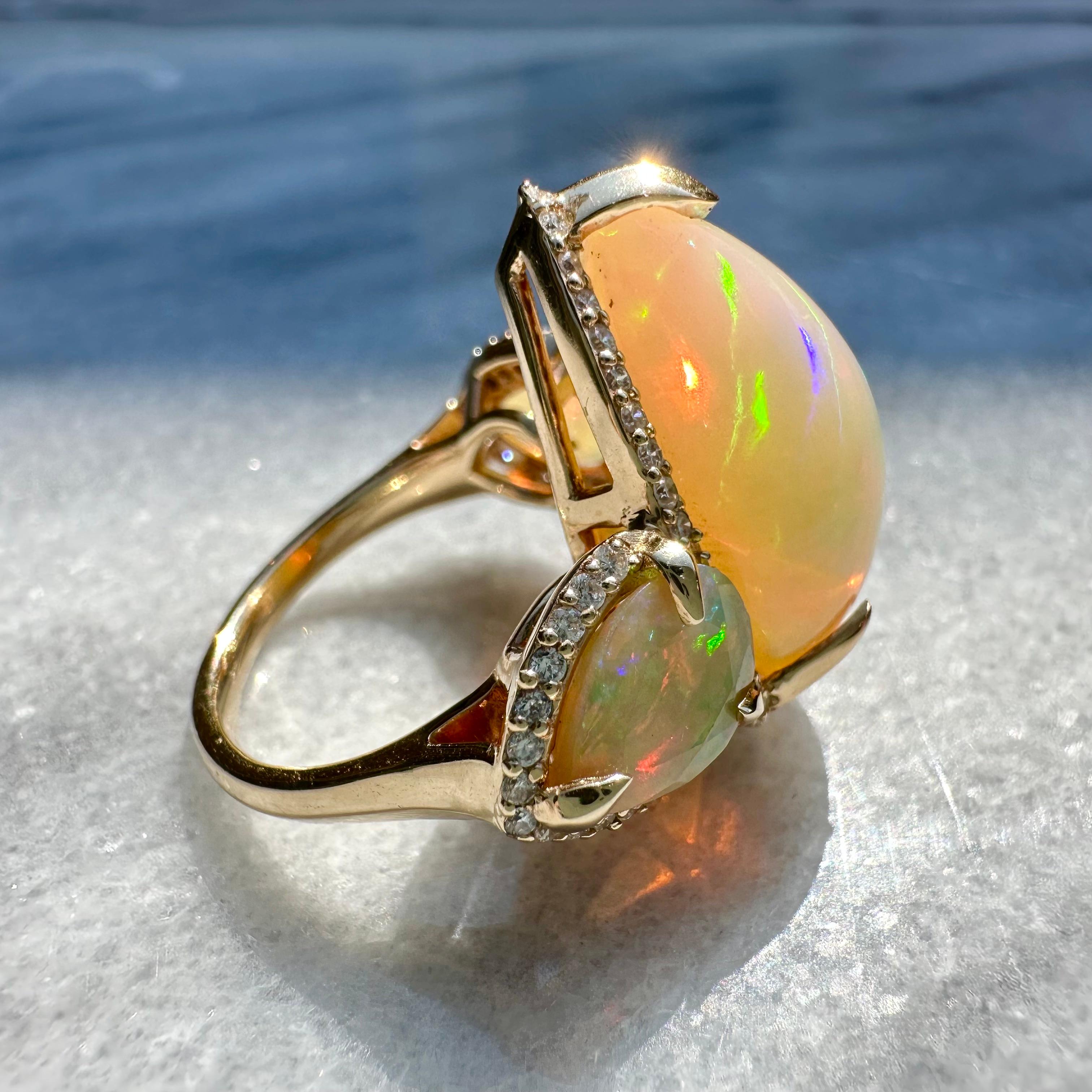 Fire Opal 18k Gold Diamond Unicorn Ring For Sale 1