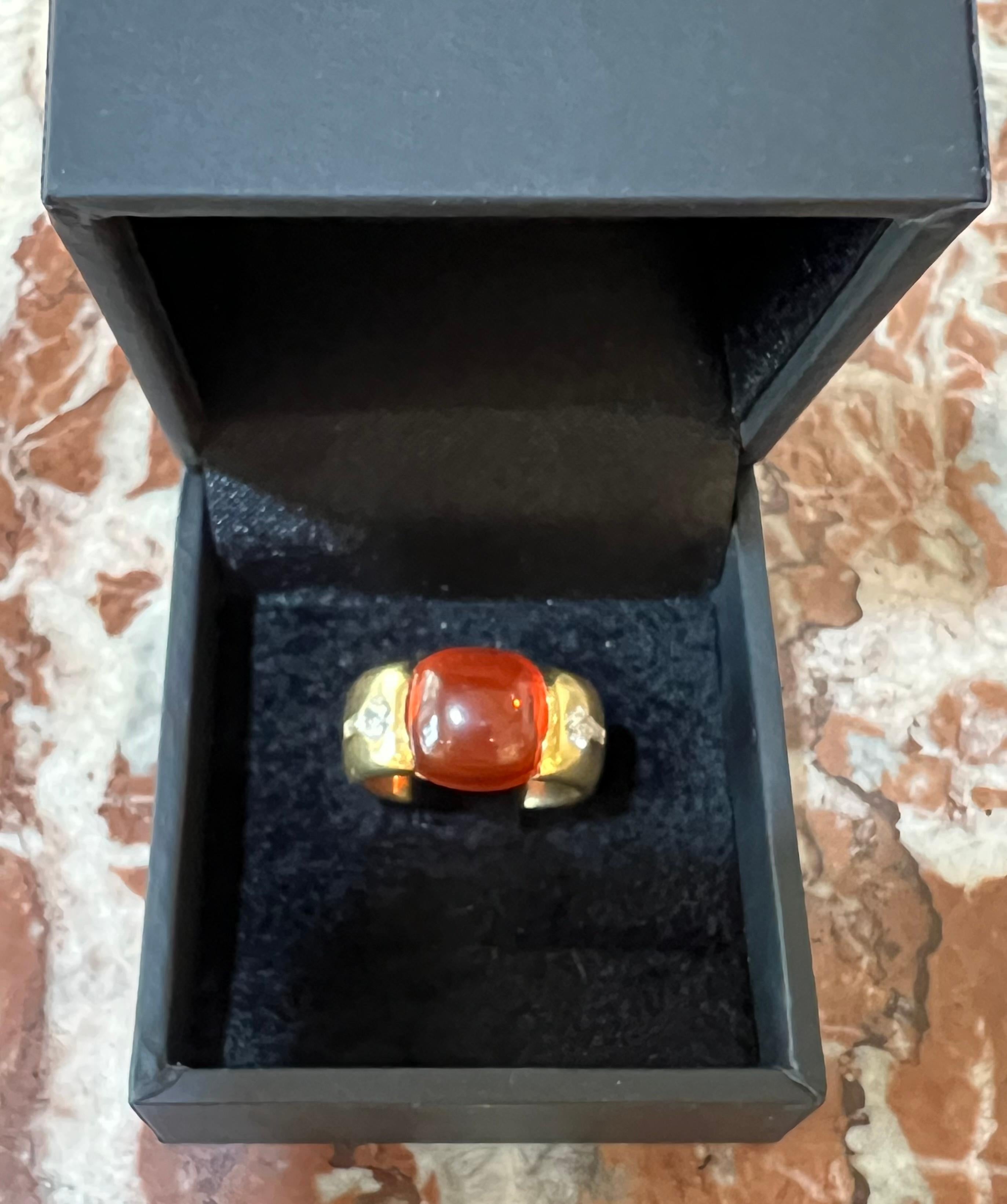 Women's or Men's Fire Opal Cabochon Diamonds 18 Carat Yellow Gold Ring For Sale