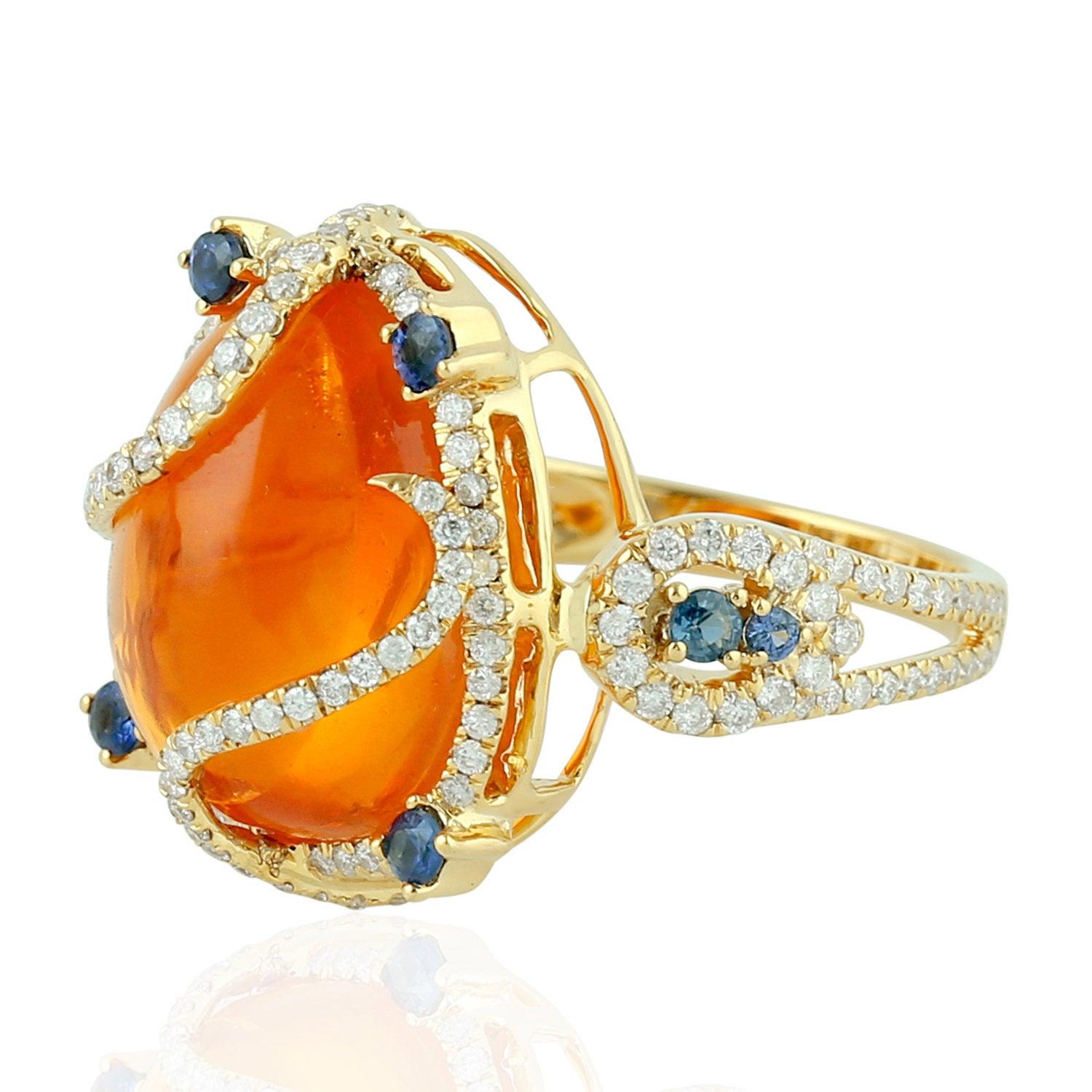 En vente :  Bague en or 18 carats avec opale de feu, diamant et saphir bleu 3