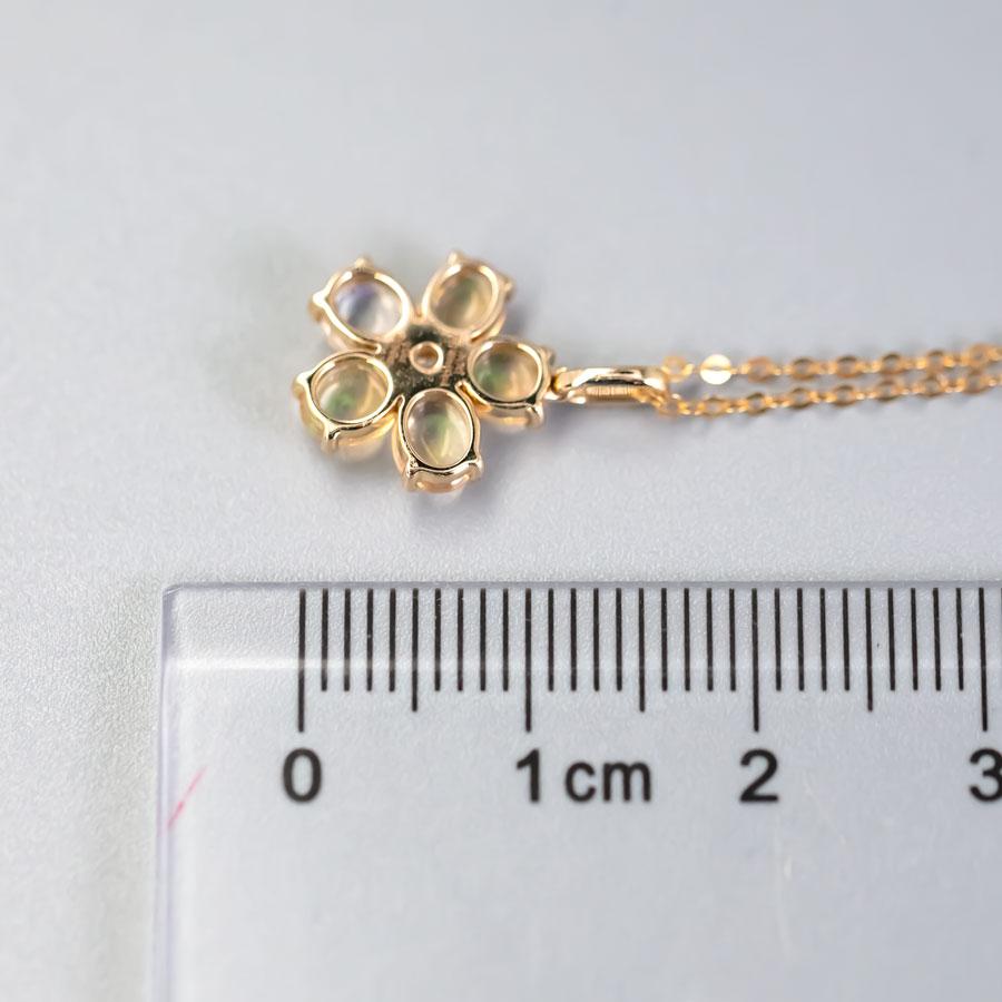 Fire Opal Diamond Flower Design Necklace 14k Yellow Gold Corte brillante en venta