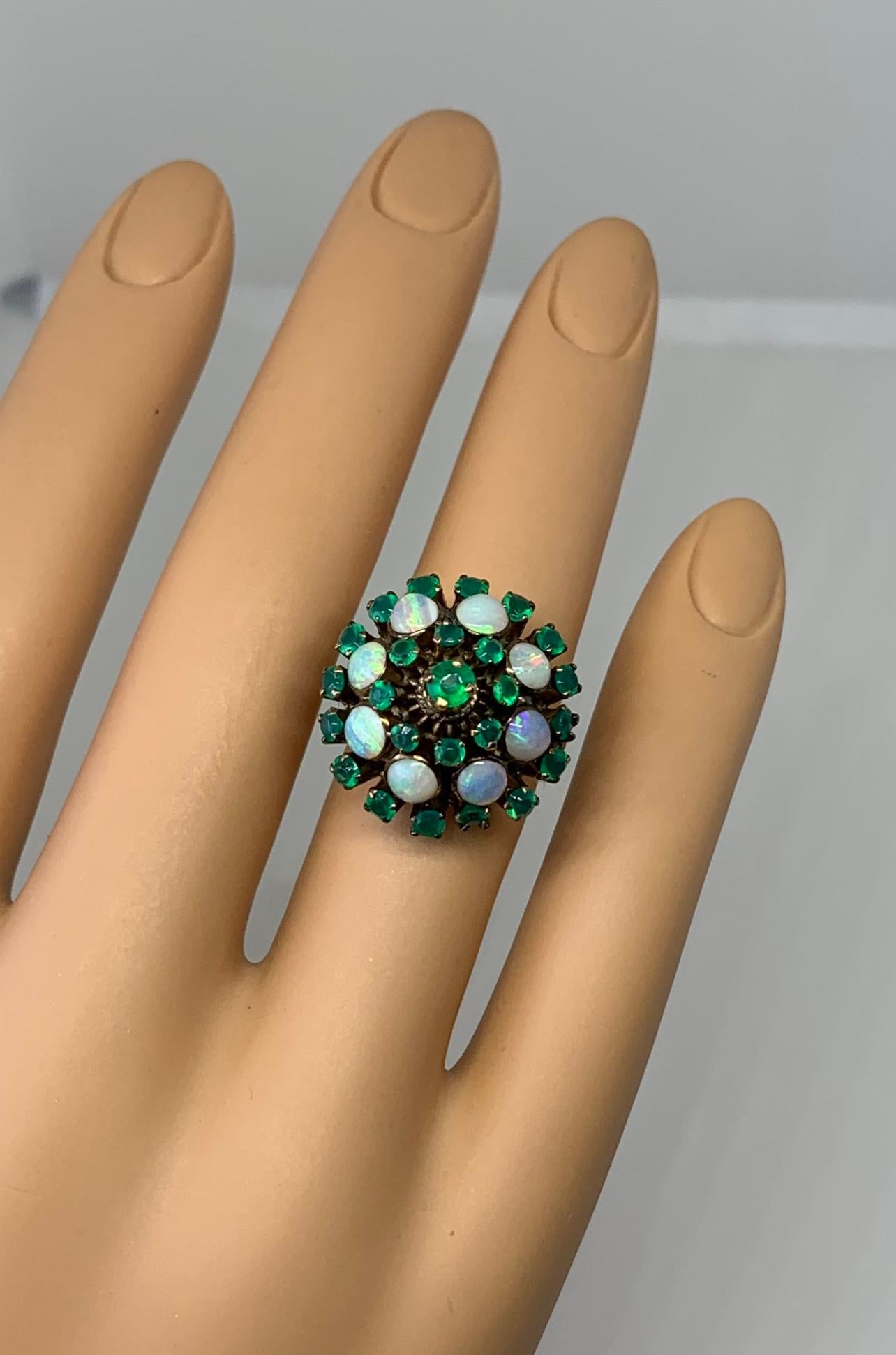 Feueropal Smaragd Ring Art Deco Prinzessin Bombe Gold Opale Blau Grün Gelb (Retro) im Angebot