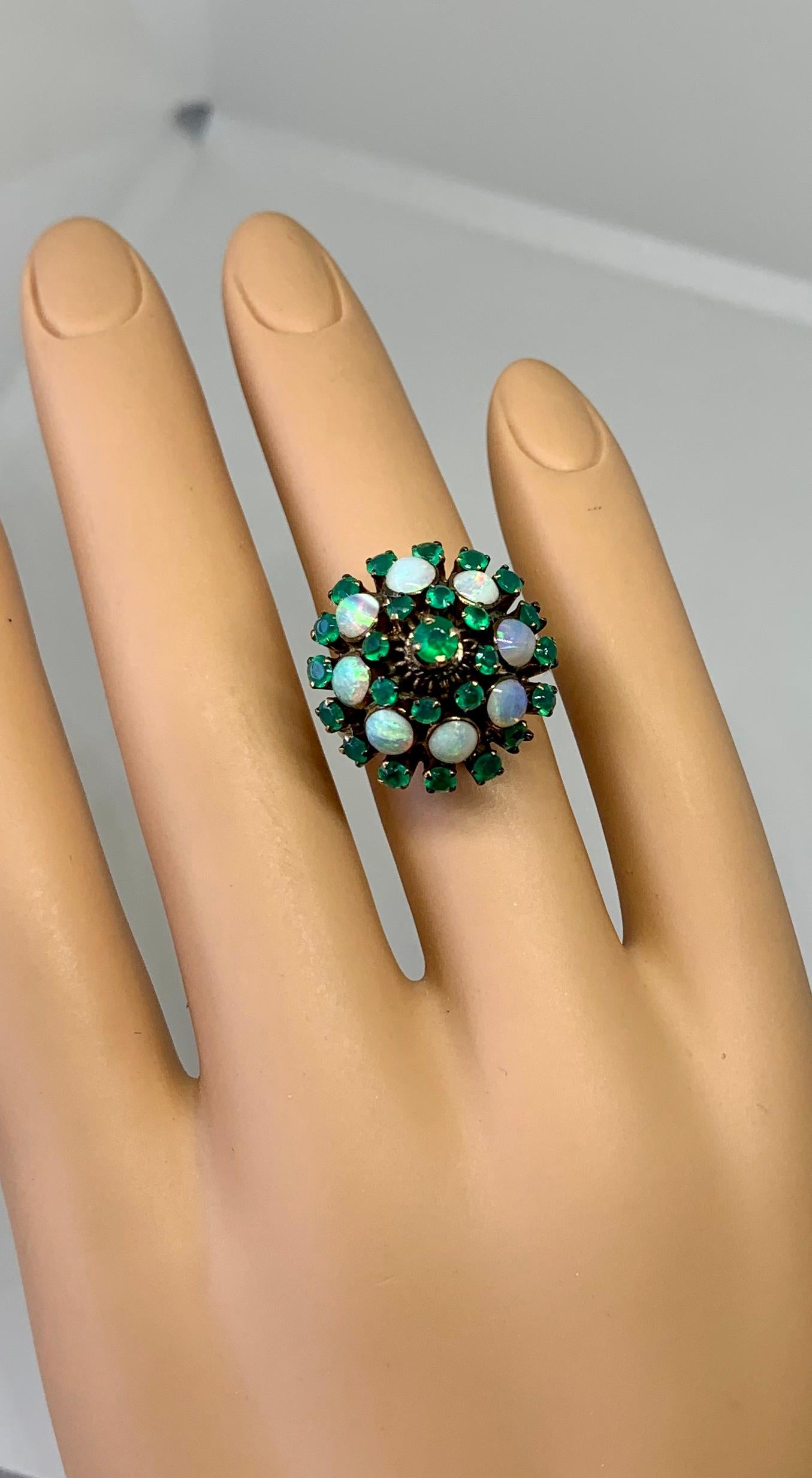 Feueropal Smaragd Ring Art Deco Prinzessin Bombe Gold Opale Blau Grün Gelb (Cabochon) im Angebot