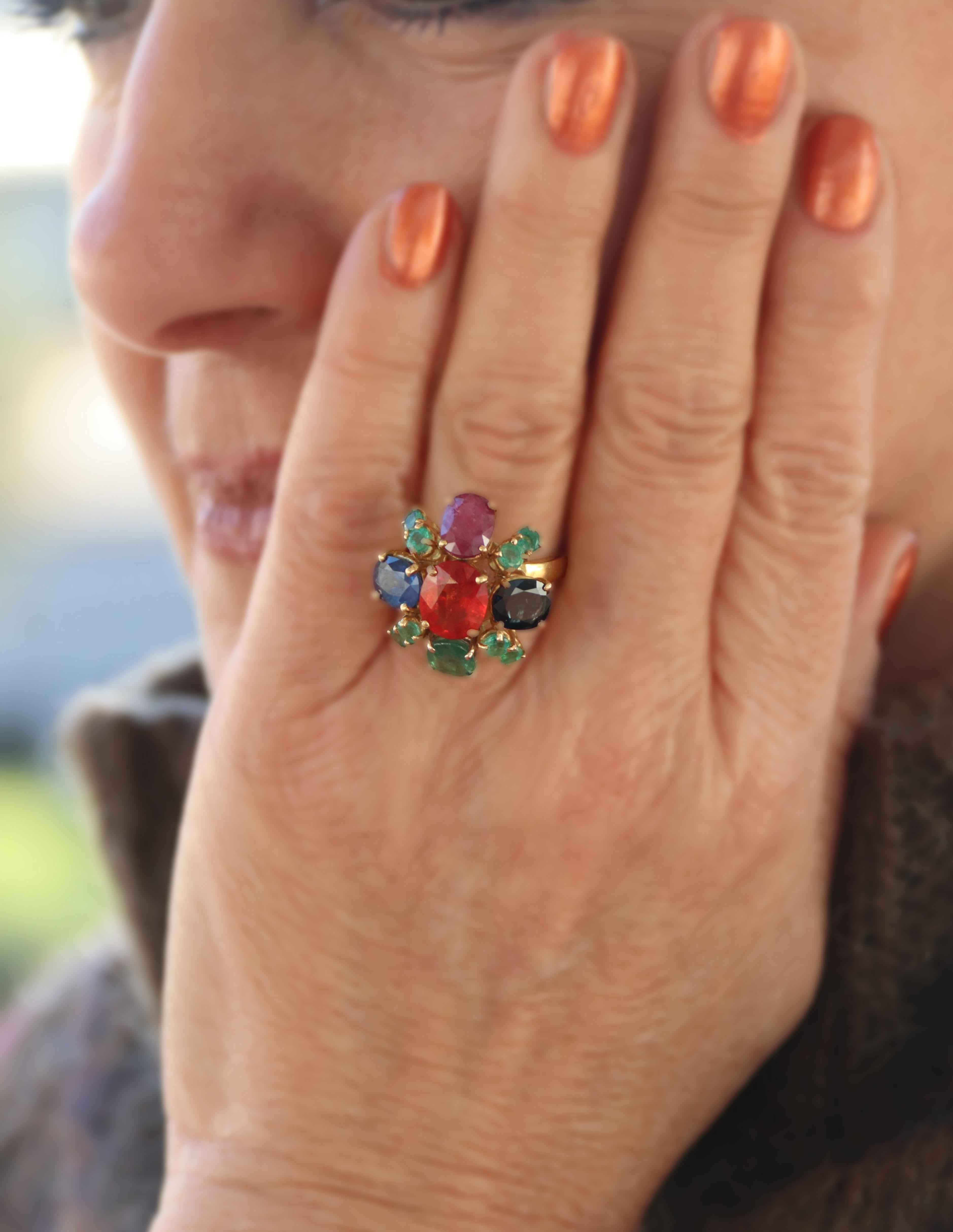 Fire Opal Emeralds Sapphires Ruby 18 Karat Yellow Gold Cocktail Ring In New Condition For Sale In Marcianise, IT