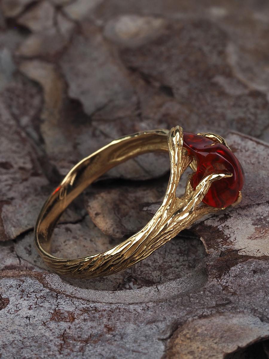 Bague de fiançailles moderne en or avec opale de feu style lotr pierre précieuse rouge en vente 4