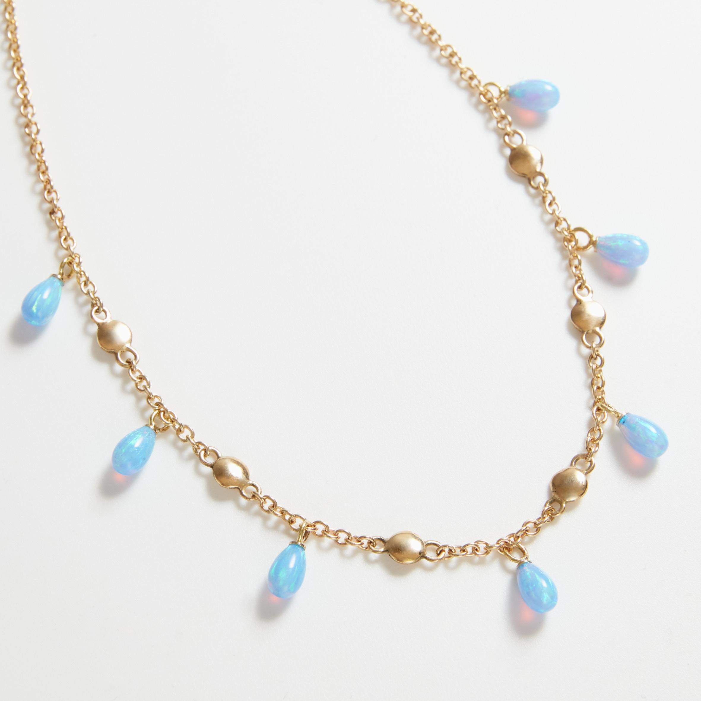 Pear Cut Fire §Opal Gold Round Necklace For Sale