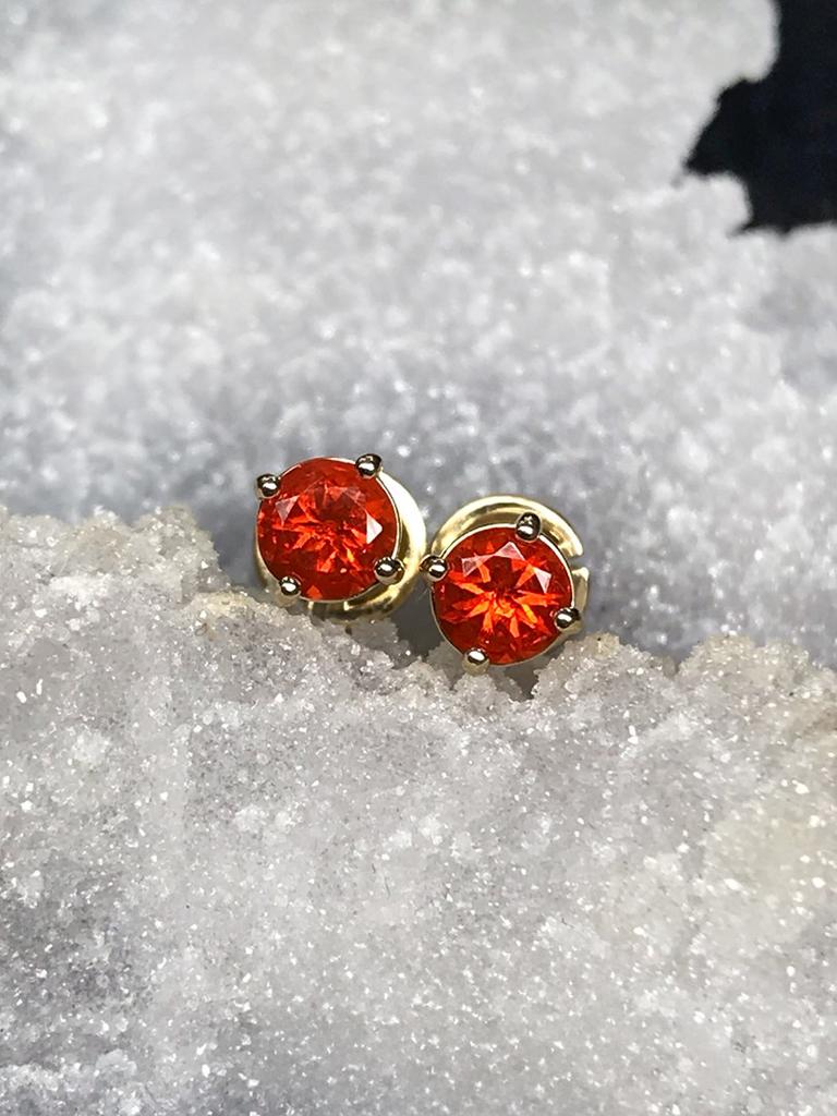 14K yellow gold earrings with natural Fire Opal
opal origin - Mexico  
opal measurements - 0.16 х 0.2 х 0.2 in / 4 х 5 х 5 mm
earrings weight - 2.96 grams

Minimal collection


We ship our jewelry worldwide – for our customers it is free of charge
