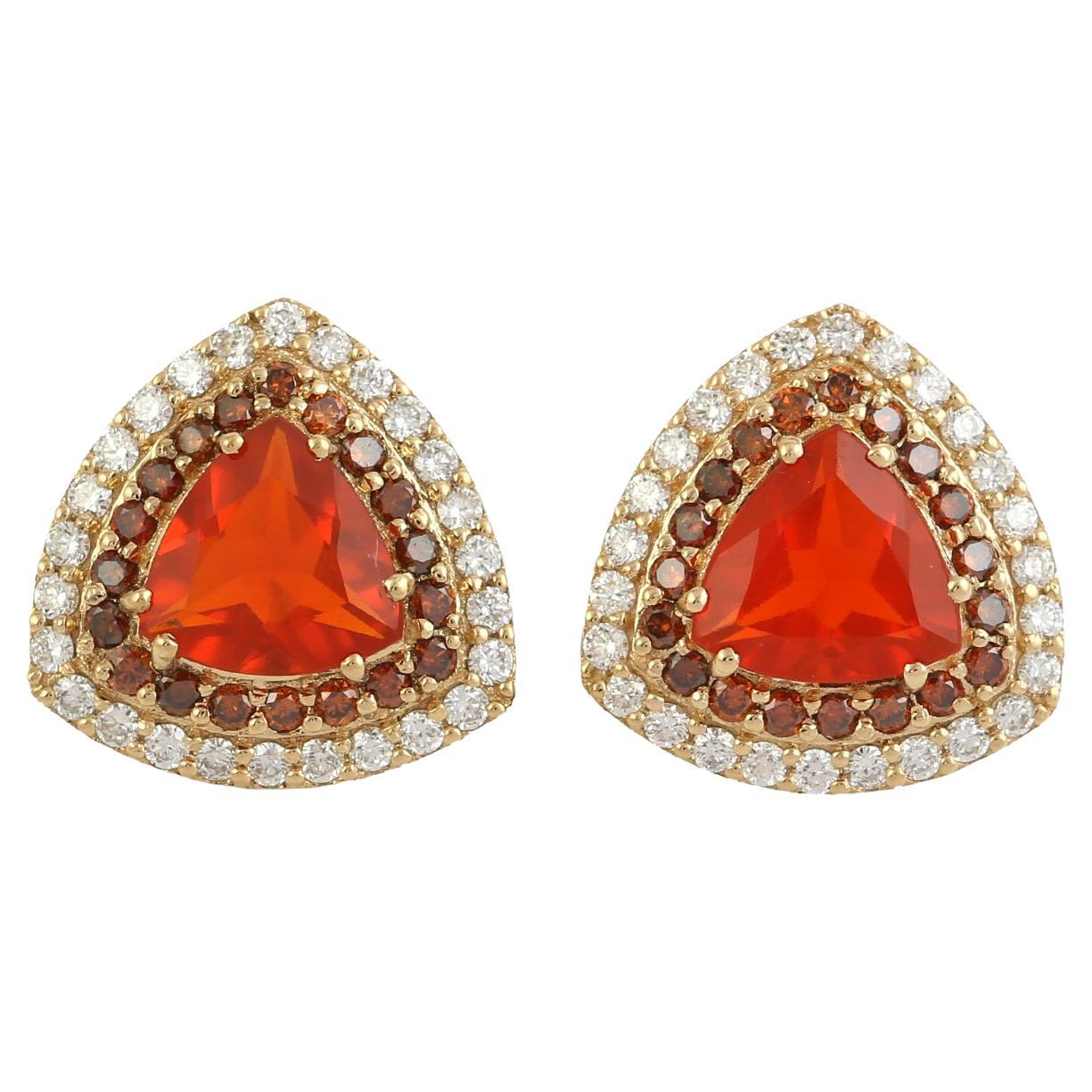 Tachuelas Mínimas De Ópalo De Fuego Con Diamantes De Oro Amarillo De 18k