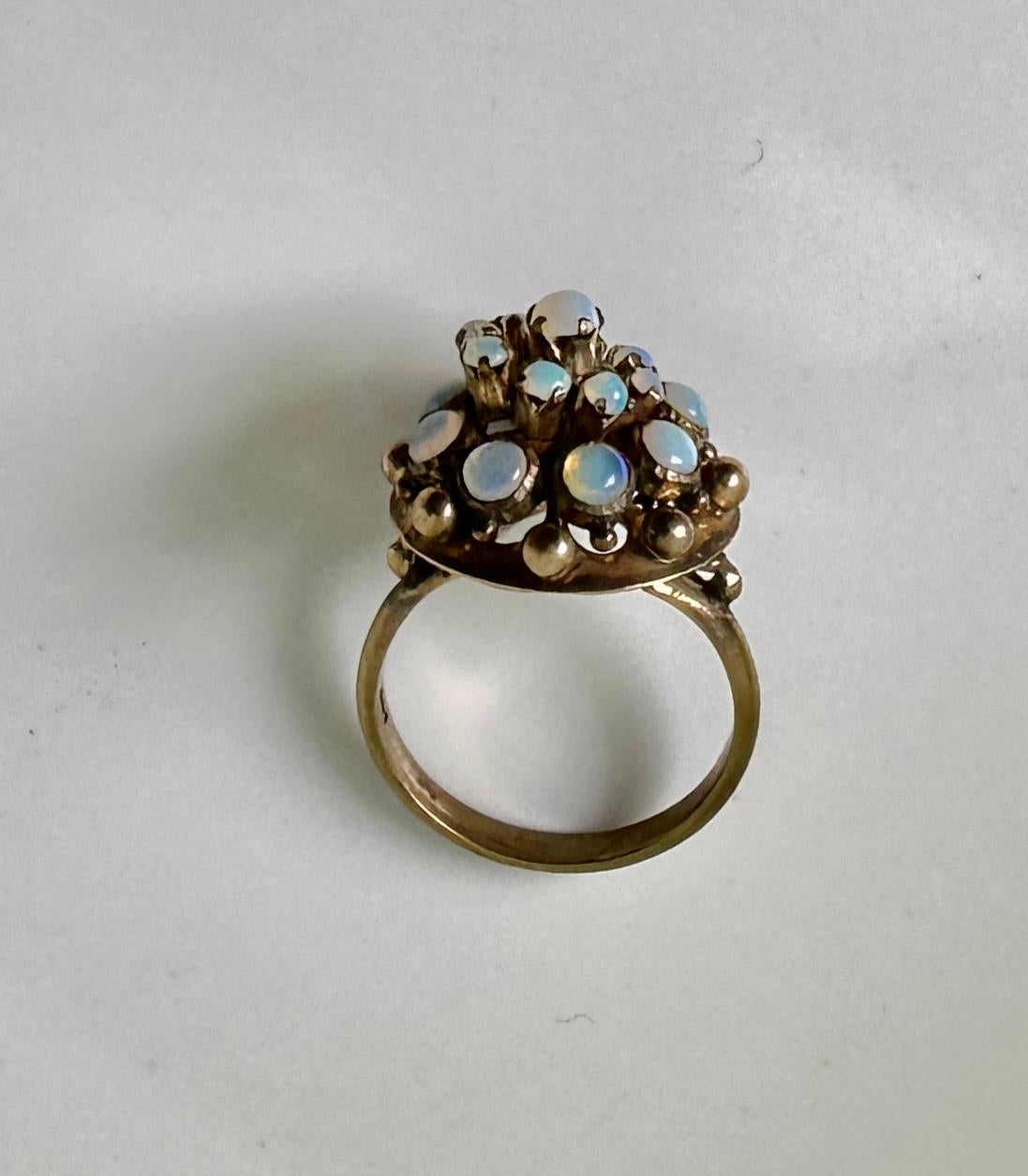 Fire Opal Ring Art Deco Princess Bombe 14 Karat Gold Opals Blue Green For Sale 5