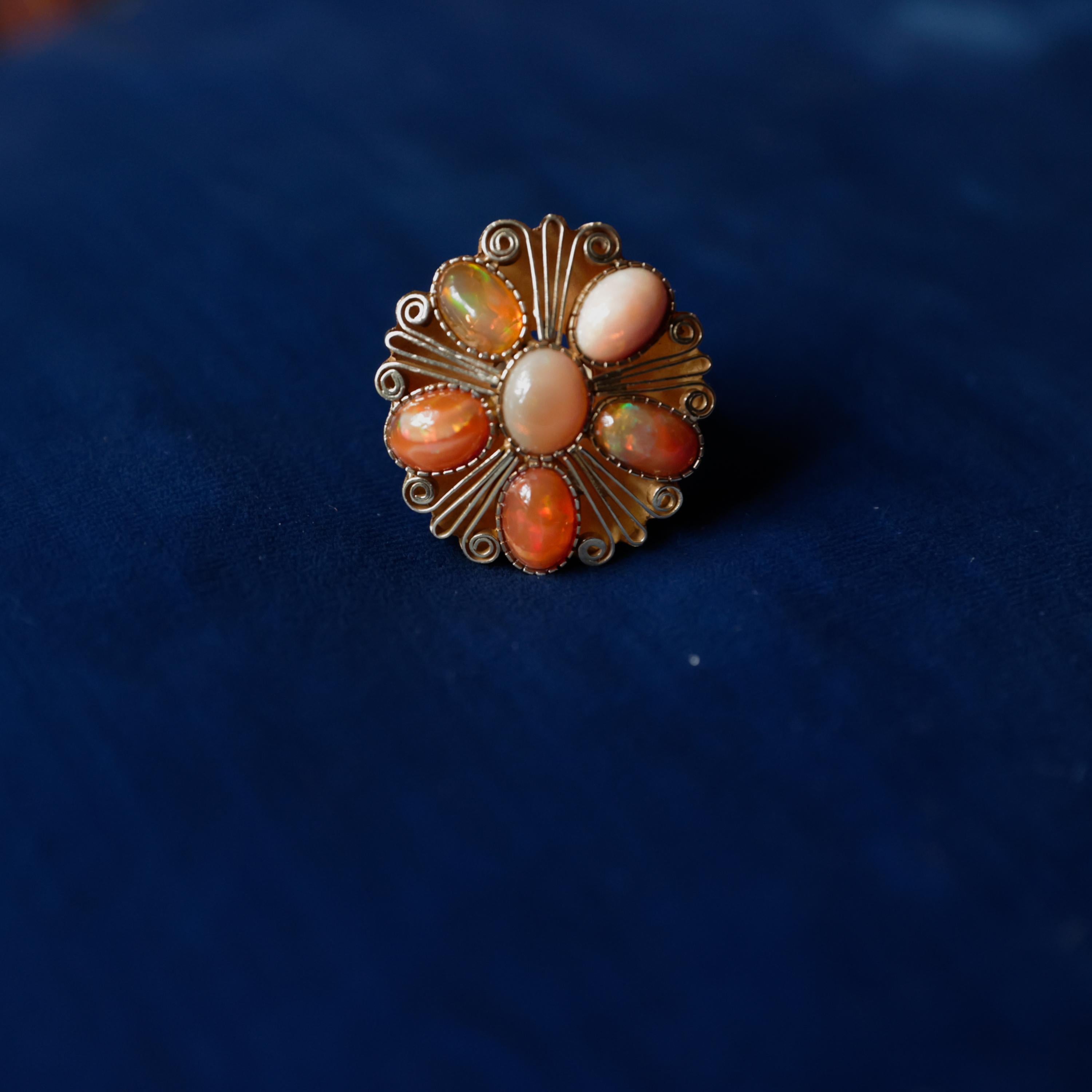 Fire Opal Ring Retro Certified 5.5 Carats Circa 1940s In Excellent Condition For Sale In Southbury, CT