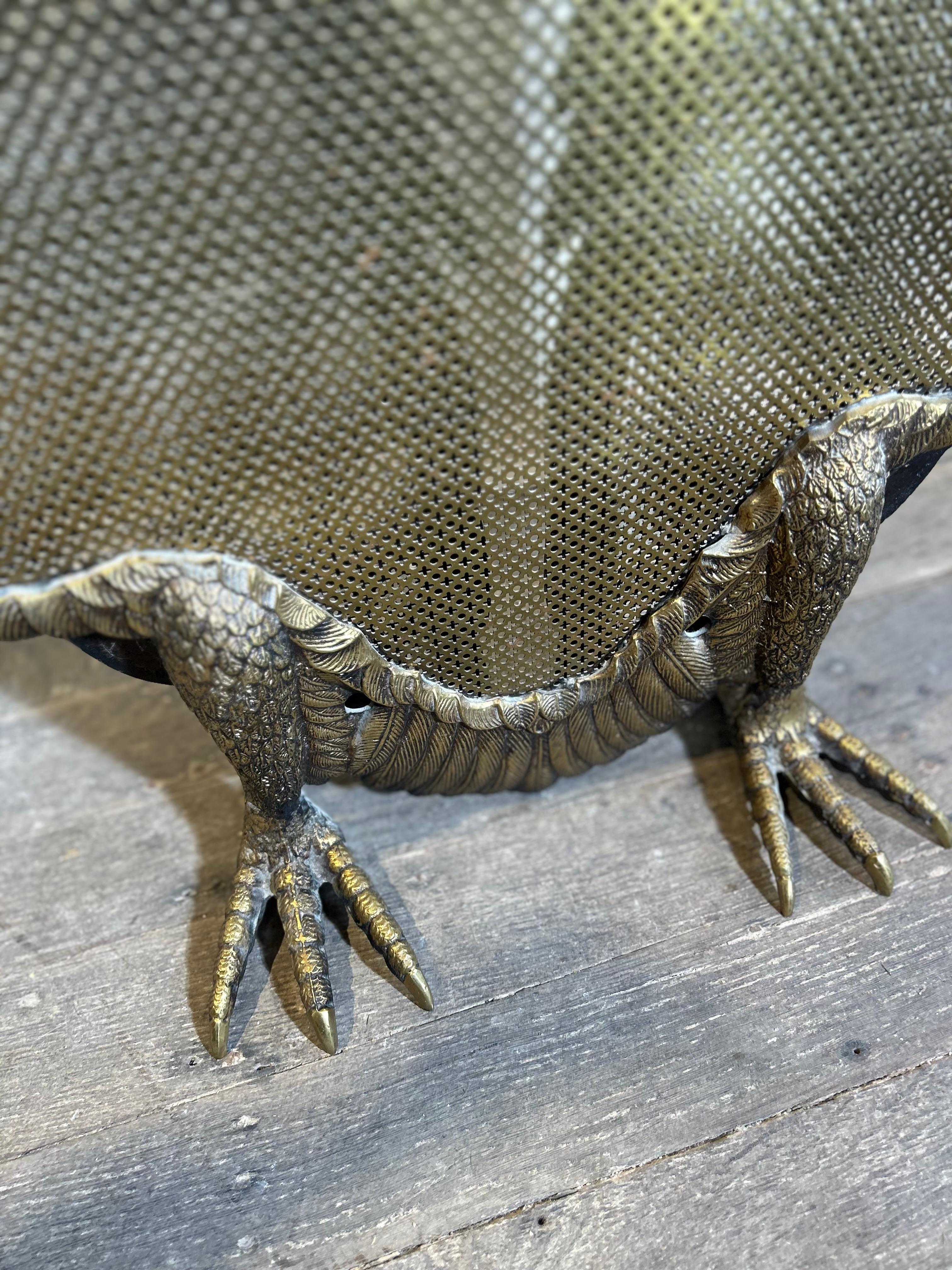 Spagnolo Paravento per caminetto in bronzo o ottone Shakers, Spagna, XX secolo in vendita