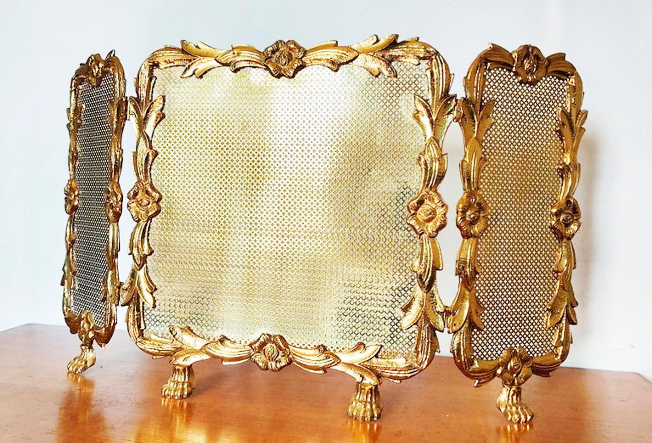 French Fire Screen Bronze  Brass With a Garland of Flowers and Leaves Mid 20th Century For Sale