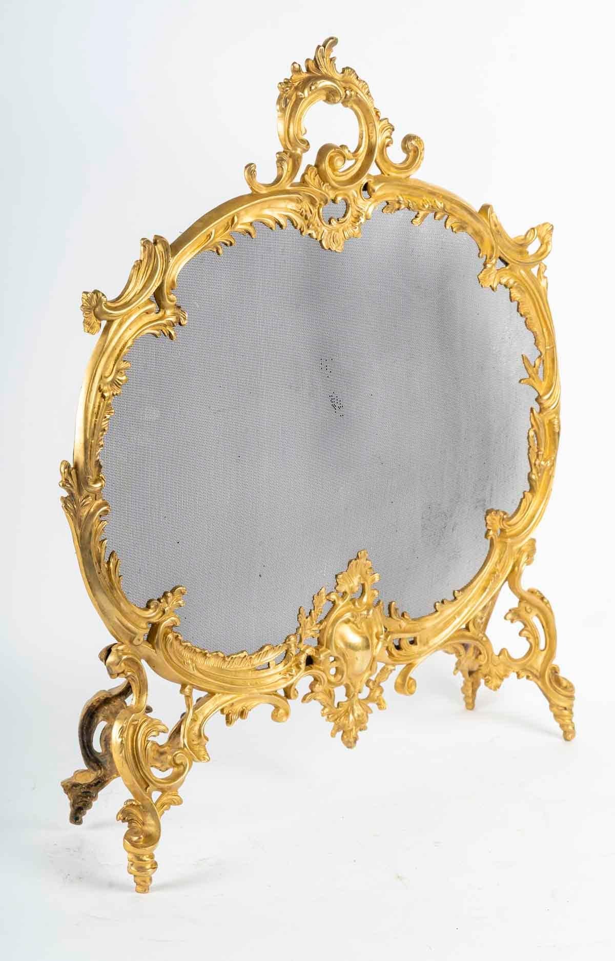 Bronzo Parafuoco in Ormolu in stile Luigi XVI. in vendita