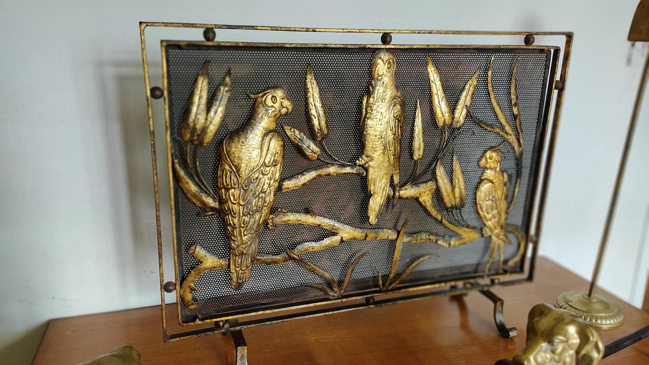 Fire Screen Wrought Iron Whit Parrots The Jungle Exotic, Spain  In Good Condition In Mombuey, Zamora