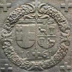 Kaminschirm aus dem Jahr 1561 mit den Streitwaffen von Jacques de Tige und Blanche de Vill