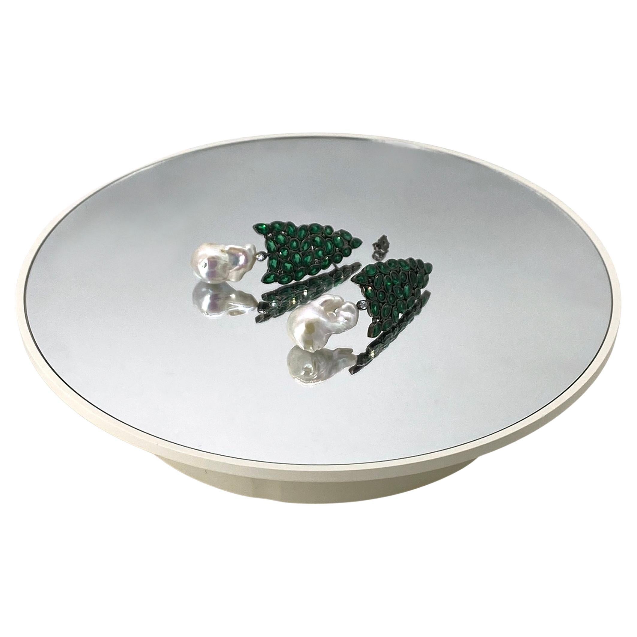 Orecchini a goccia con perle barocche e CZ per le festività natalizie In condizioni Nuovo in vendita a Atlanta, GA