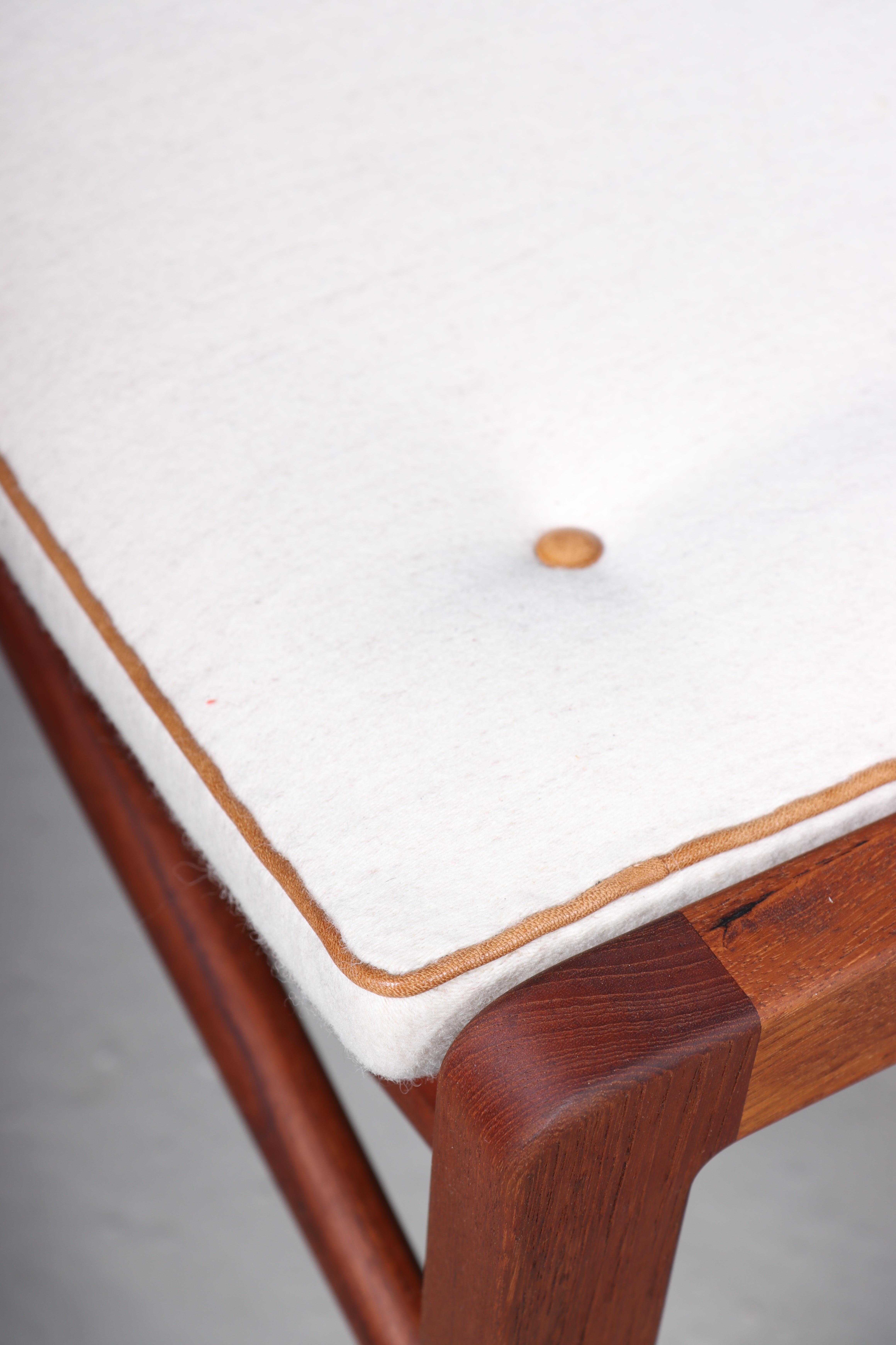 ”Fireplace Chair