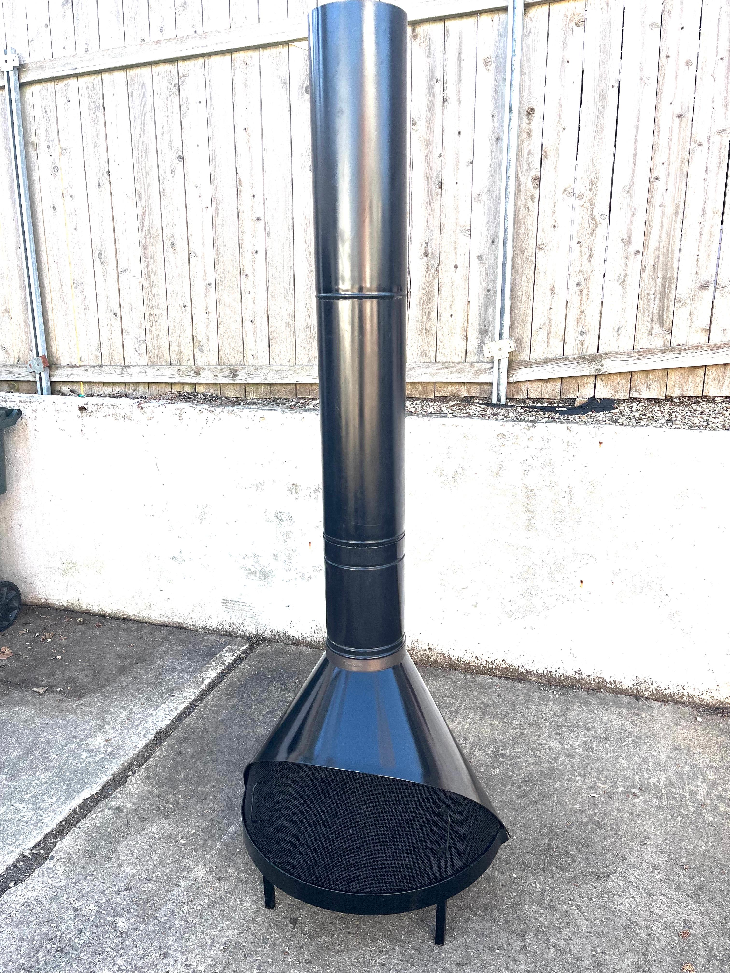 Fireplace, freestanding, wood or gas, Preway brand, gloss black, circa 1970s In Good Condition For Sale In Madison, WI