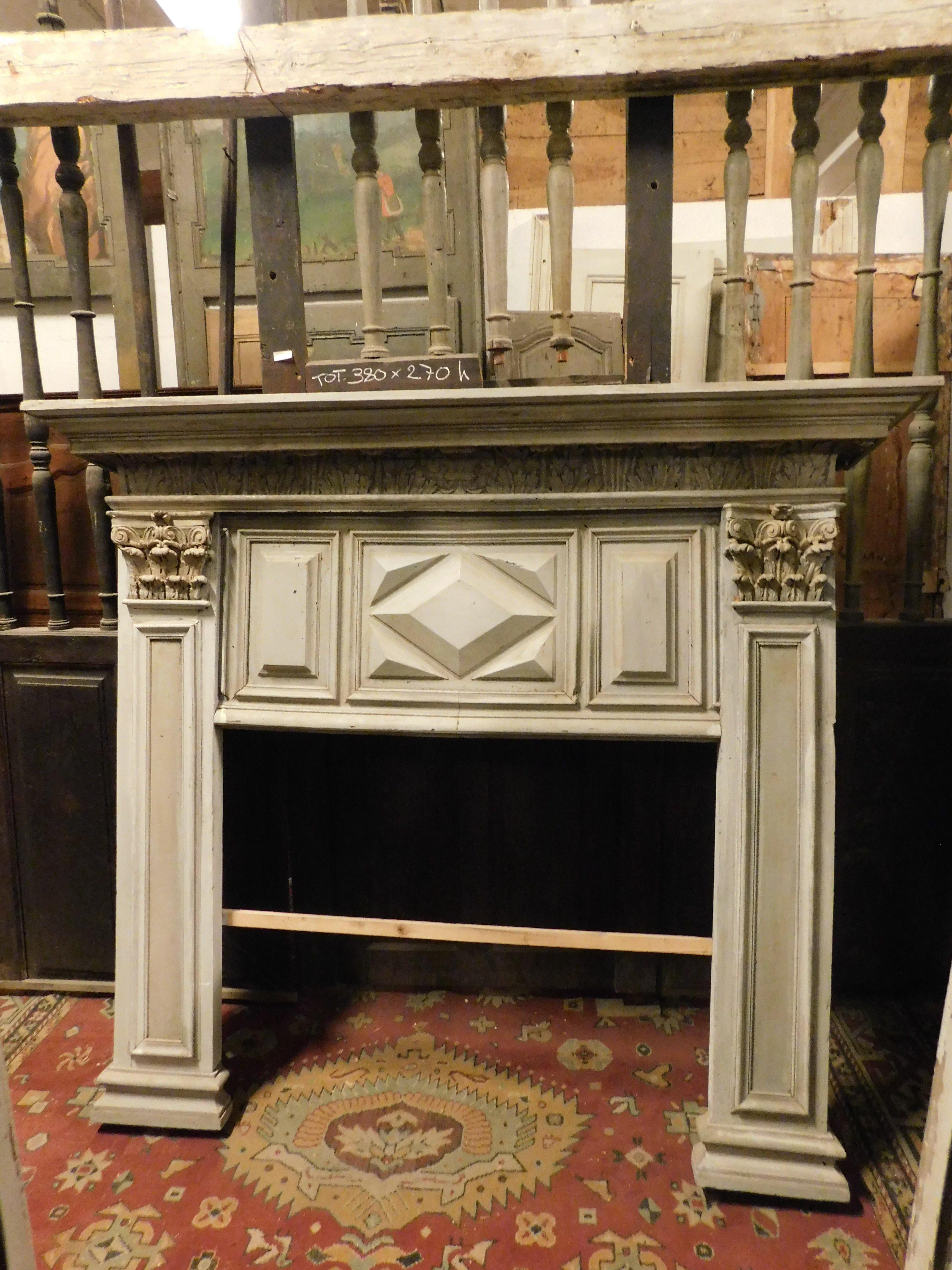 Fireplace in gray lacquered wood with sculpted panels, Italy In Good Condition For Sale In Cuneo, Italy (CN)