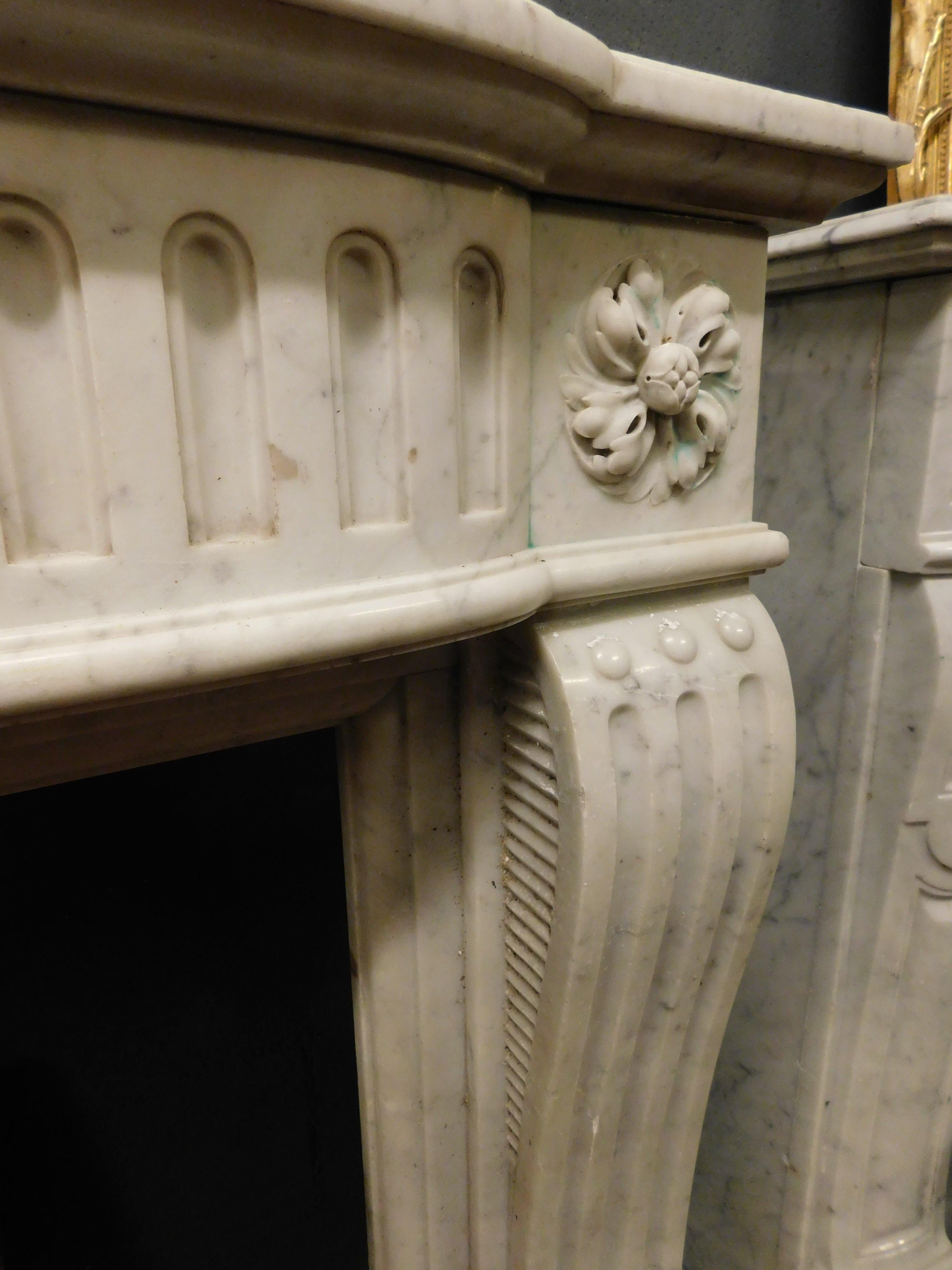 Fireplace in White Carrara Marble, Carved Flowers and Decorations, '700 France For Sale 2