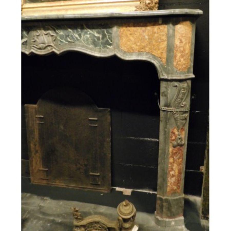 Fireplace mantel in Inlaid Gray, Black and Yellow Marble, carved Shell, Italy For Sale 1