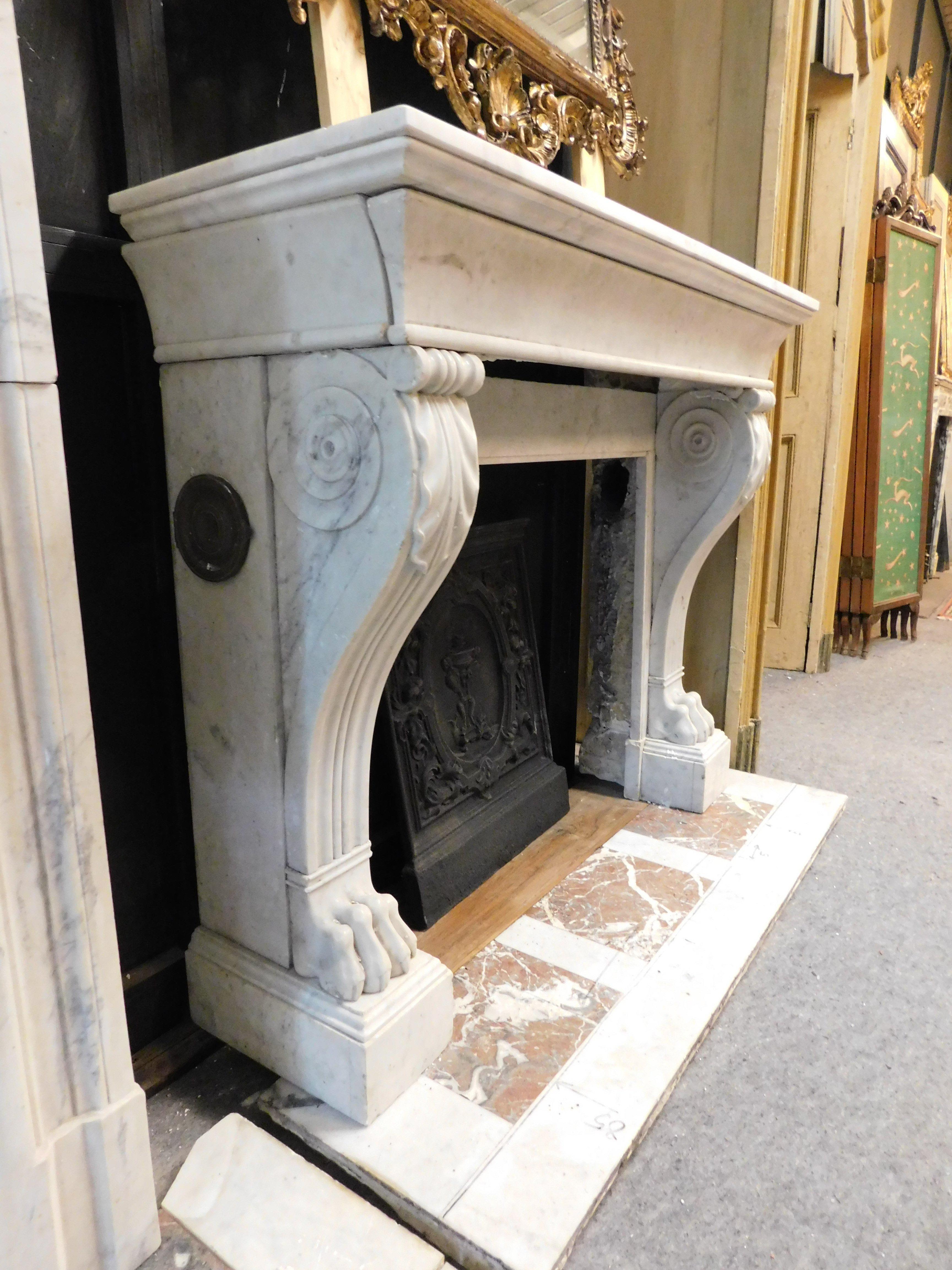 Hand-Carved Fireplace mantel in white Carrara marble with lion's paws, Italy For Sale