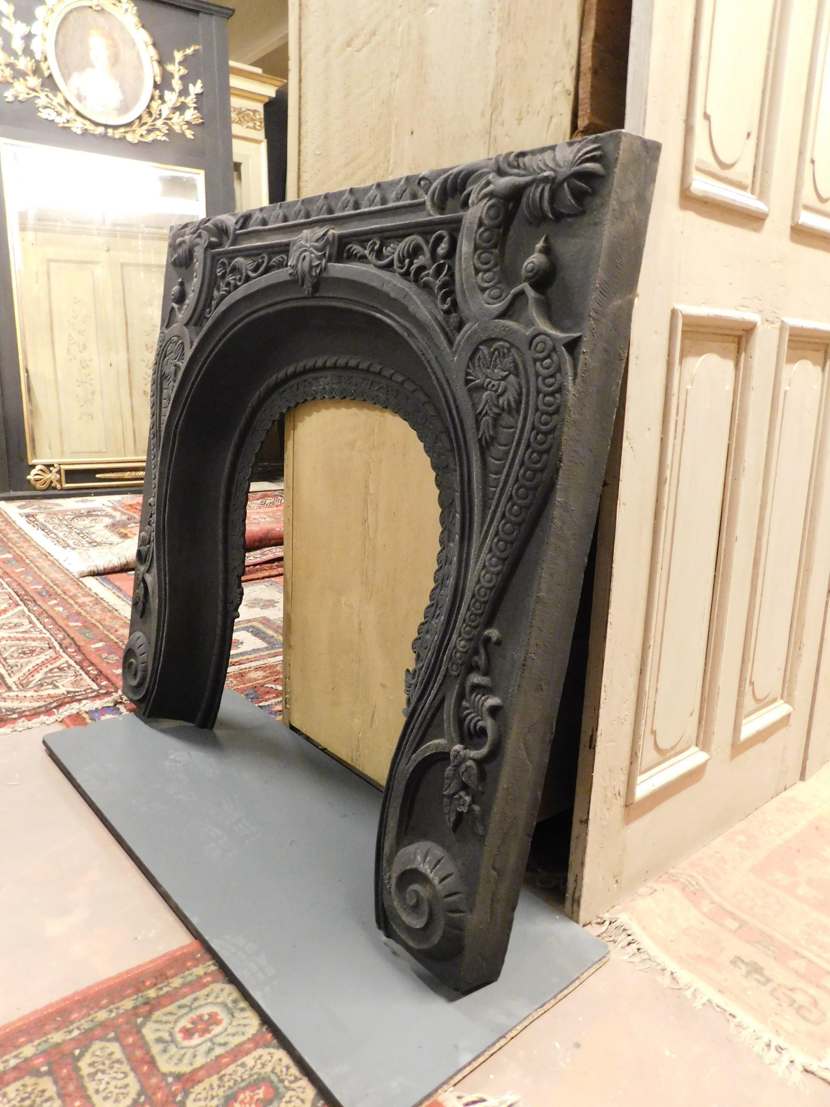 Fireplace Mantle, Carved Cast Iron Stove Floral Decorations, 19th Century Italy For Sale 4