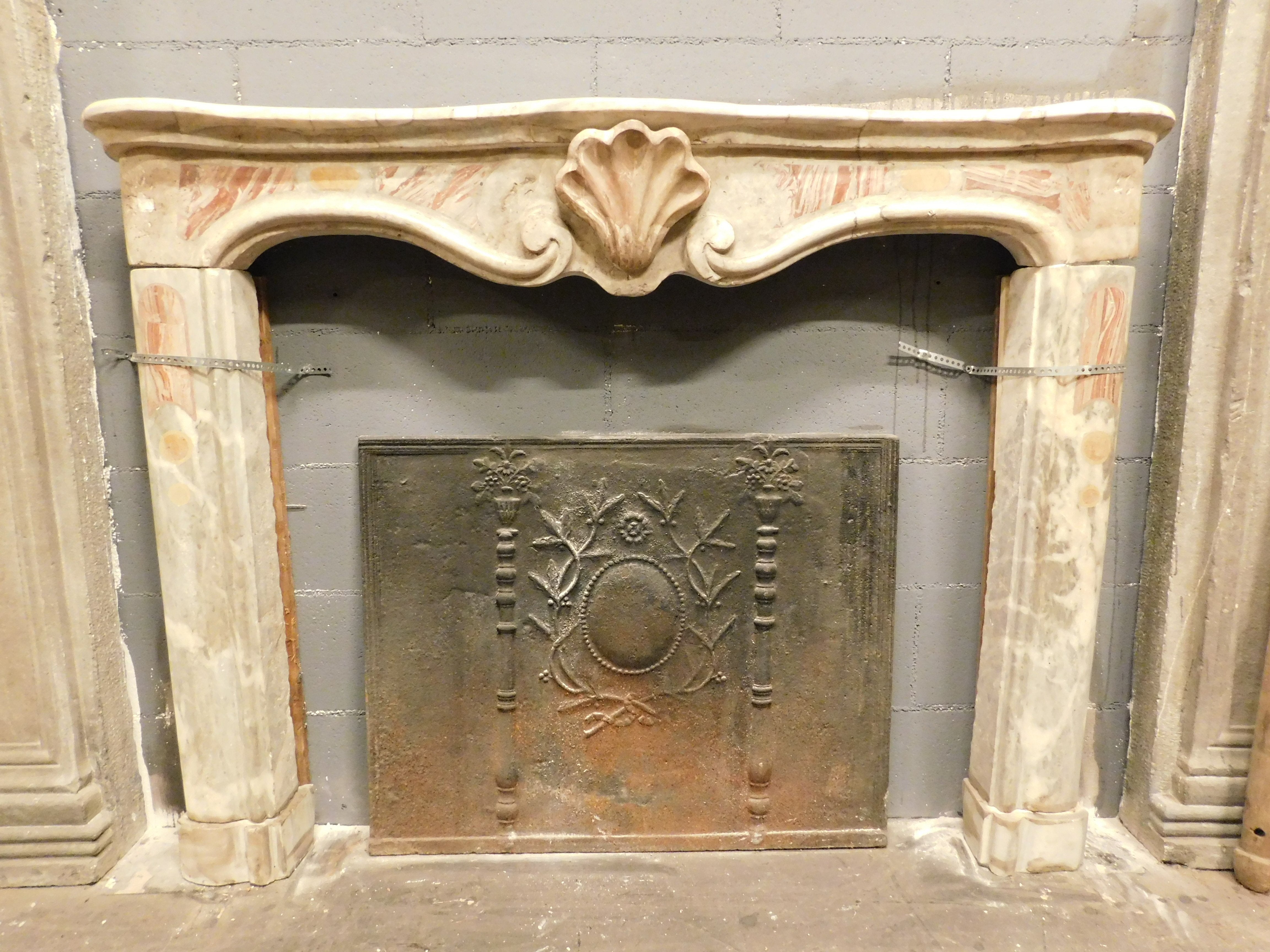 Italian Fireplace mantle in Bardiglio marble with onyx inlays from Busca, Italy For Sale