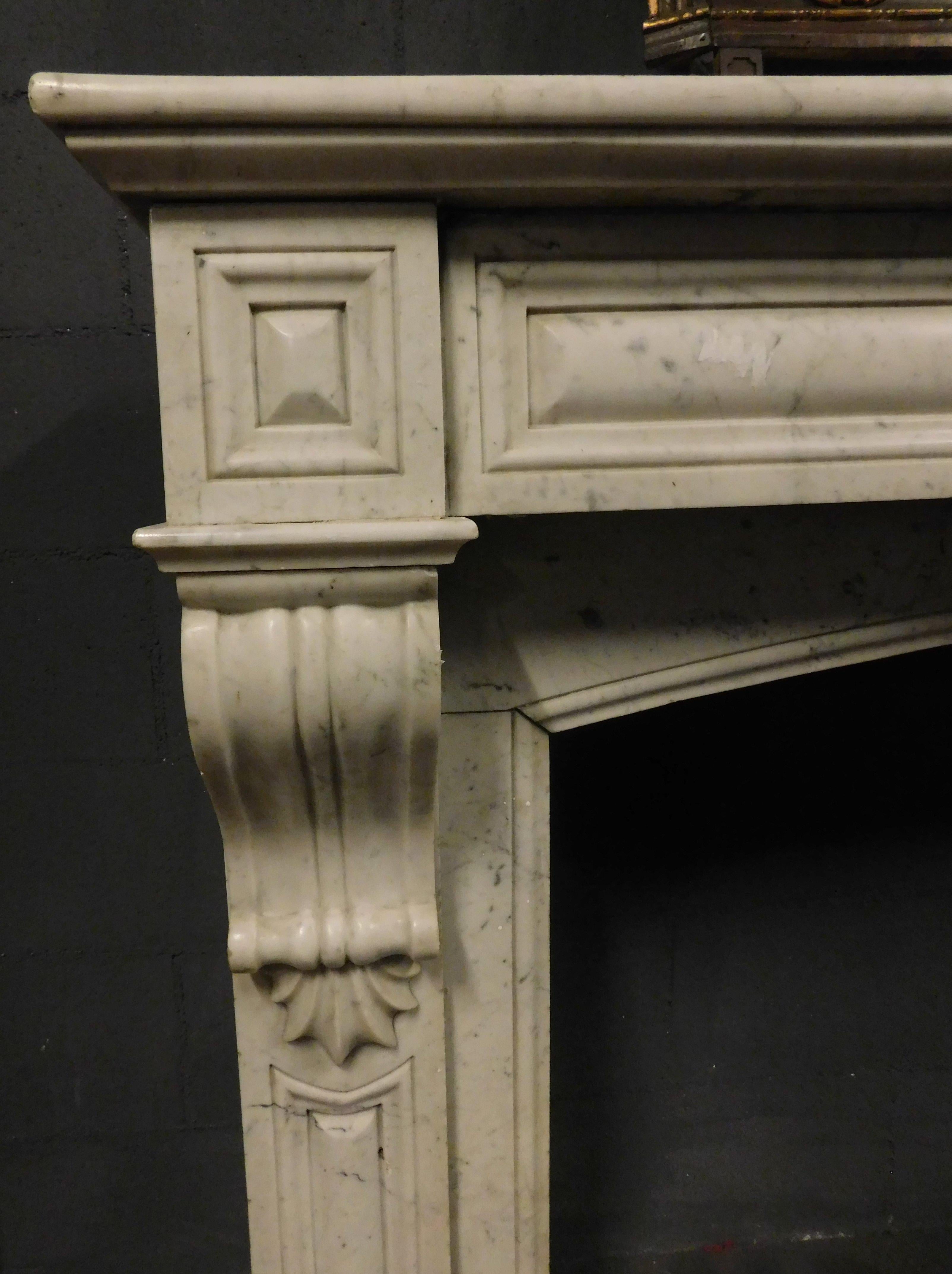 Fireplace mantle in white Carrara marble, geometric carved, 19th century France 1