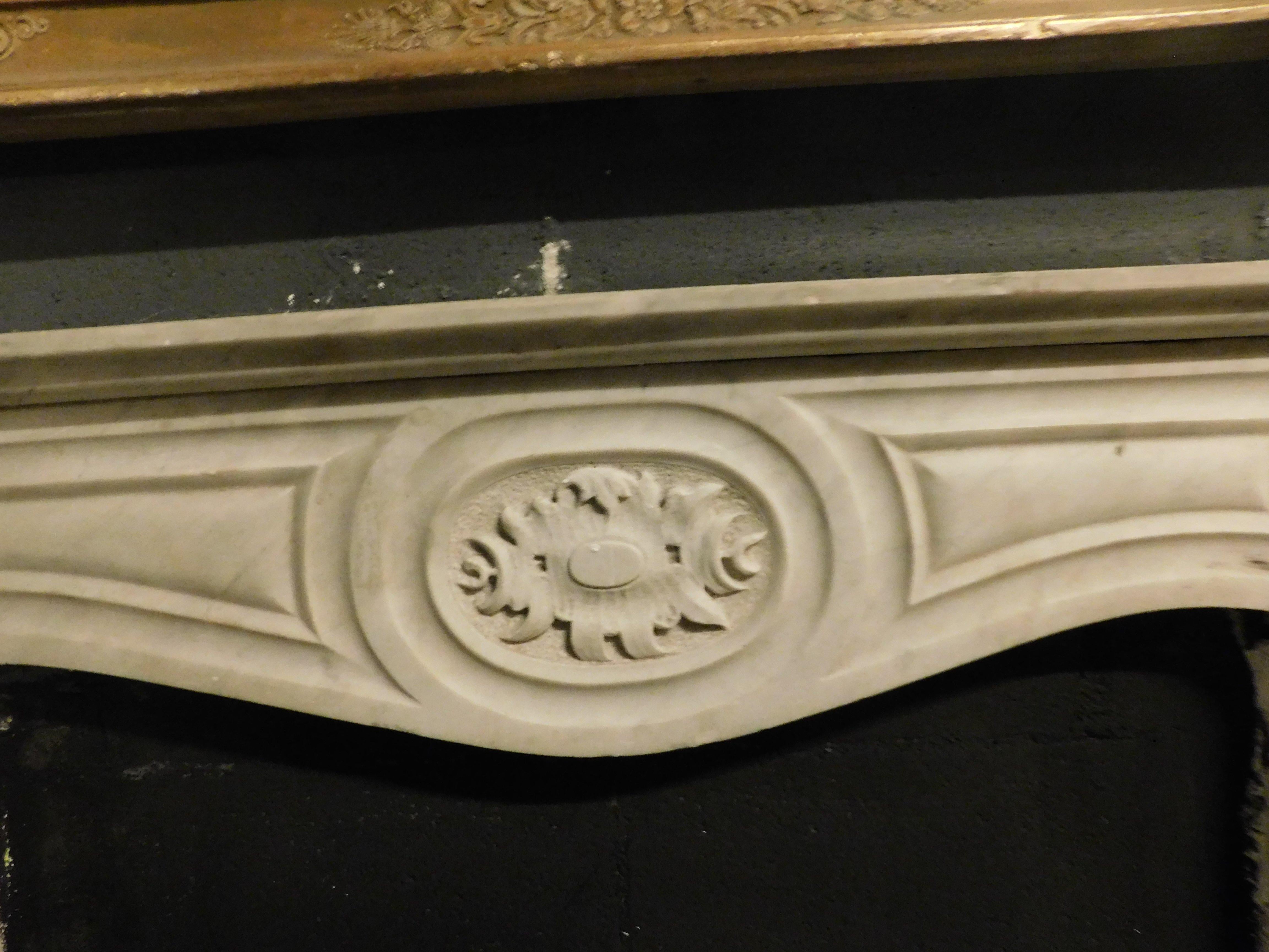 Fireplace mantle  thin frame, carved in white Carrara marble, Italy For Sale 2