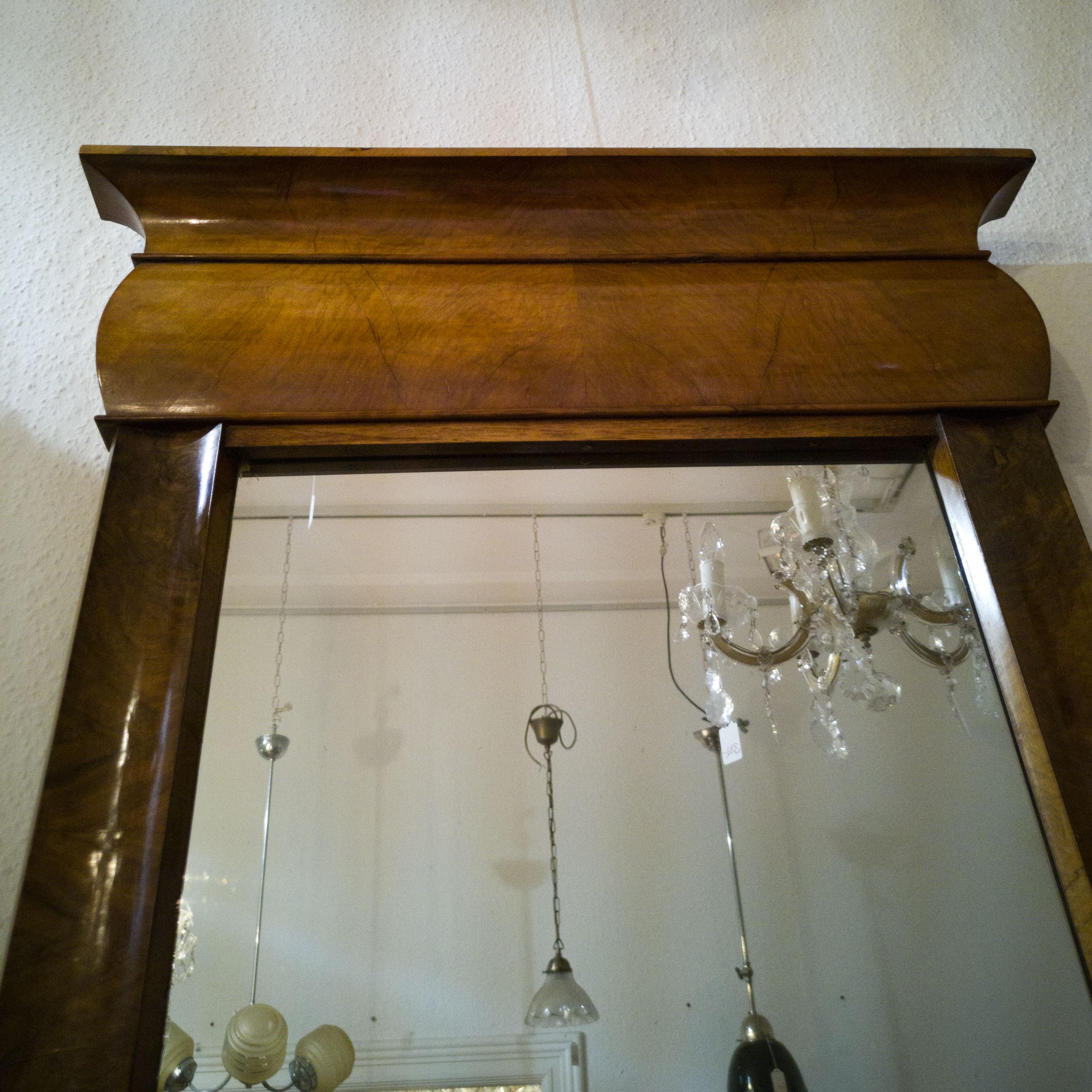 Fireplace Mirror circa 1840 Walnut Burl Wood Shellac Biedermeier / Regency For Sale 6