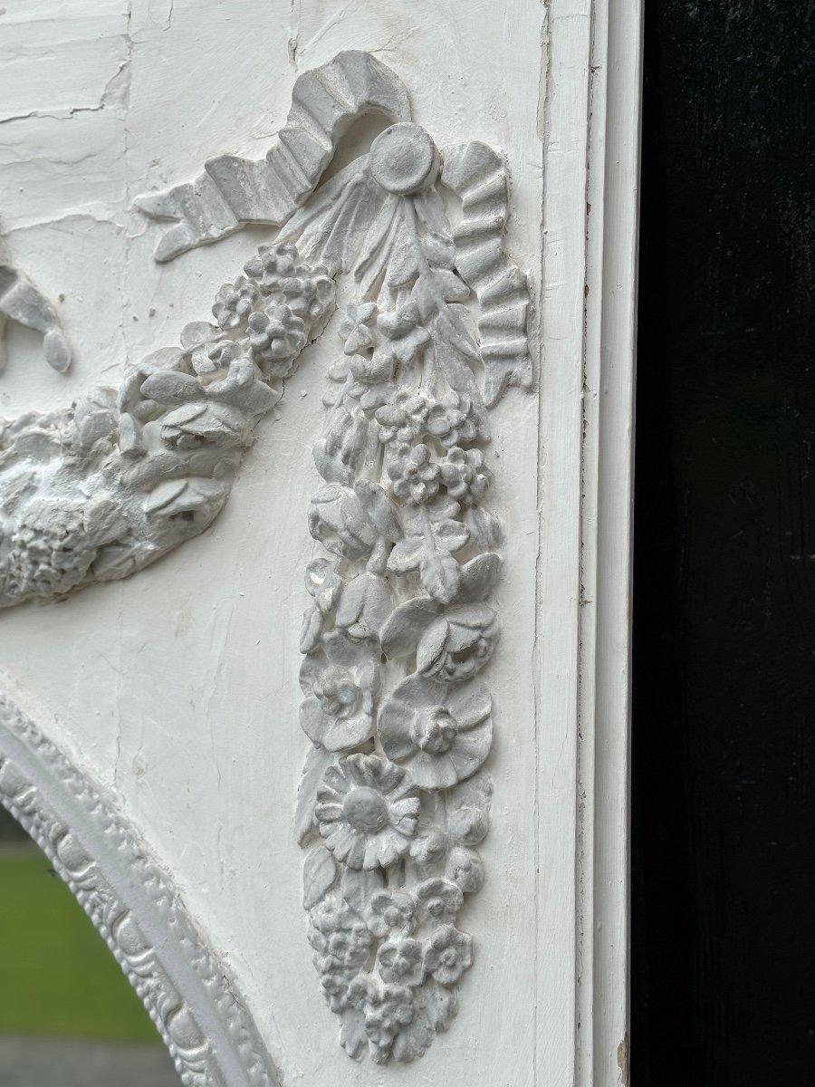Verre Miroir de cheminée Louis XVI Trumeau en bois sculpté Rechampi blanc et gris en vente