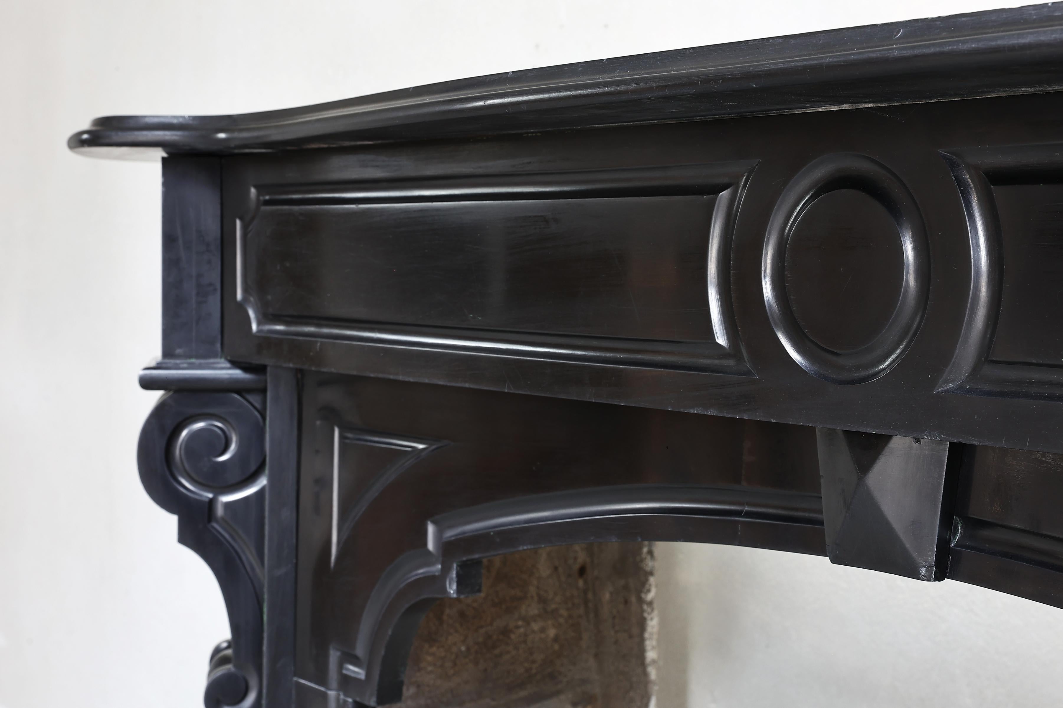 Fireplace of Noir De Mazy Marble from the 19th Century in XIV Style For Sale 1