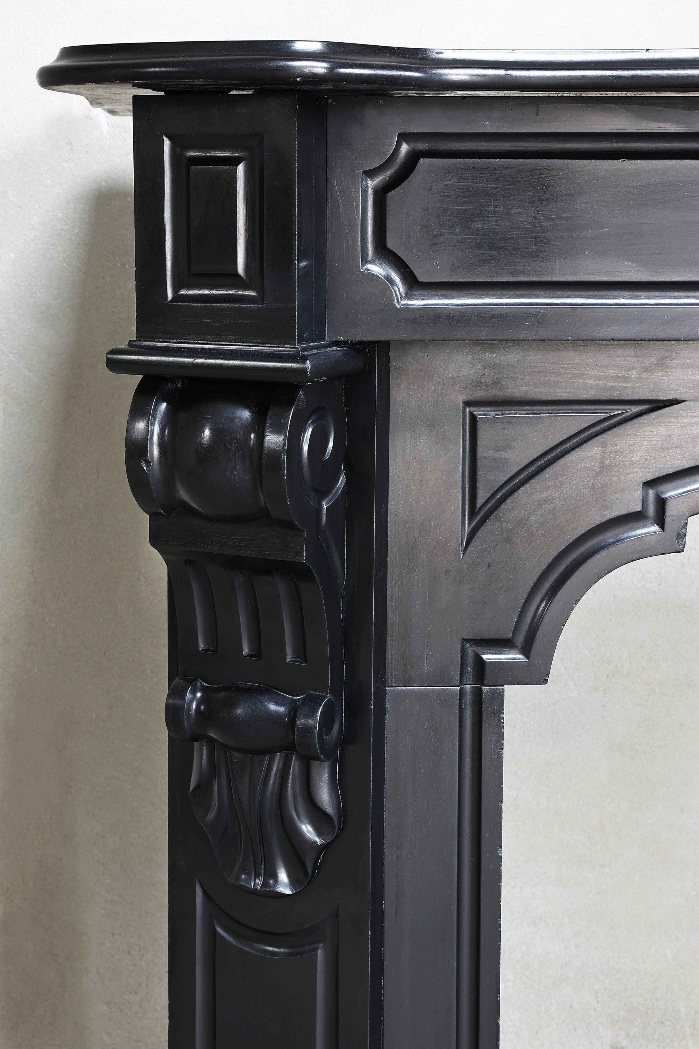 Fireplace of Noir De Mazy Marble from the 19th Century in XIV Style For Sale 4