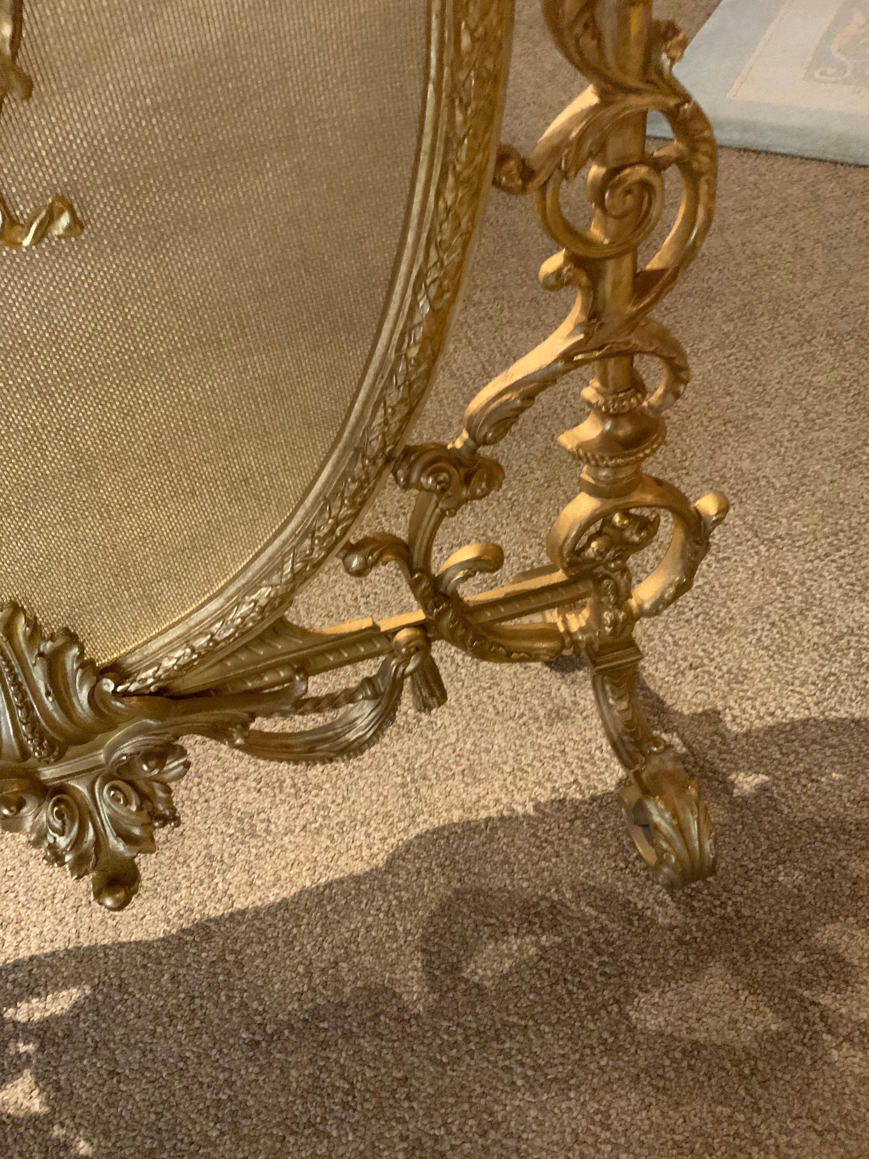Paravento per caminetto, stile Luigi XVI, bronzo dorato, 19° sec. In condizioni ottime in vendita a Houston, TX