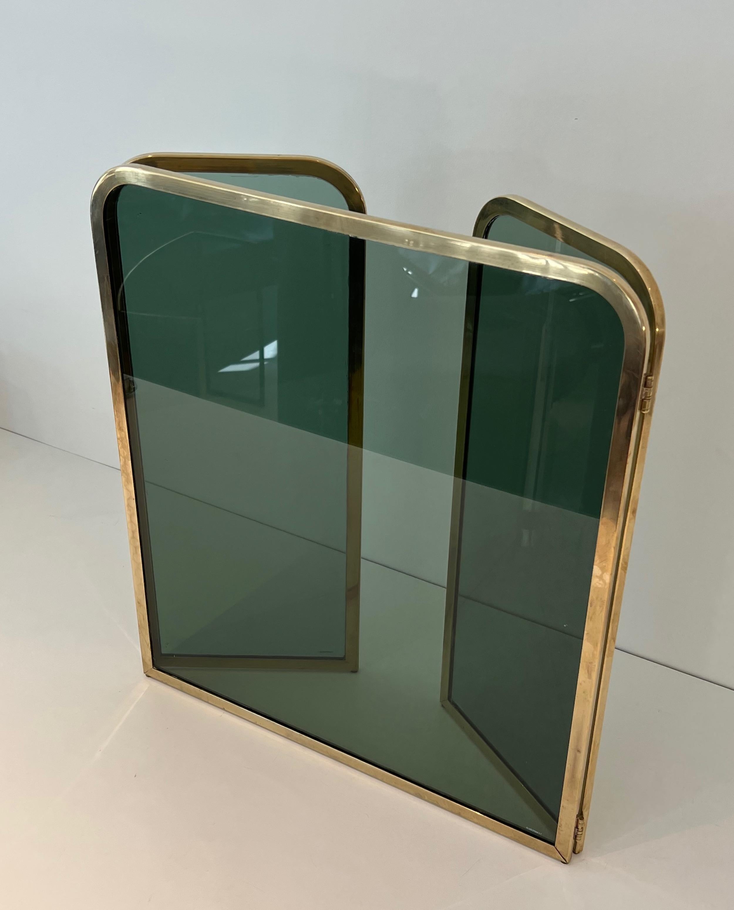 Fireplace Screen Made of 3 Greenish Glass Panels Surrounded by a Brass Frame For Sale 10