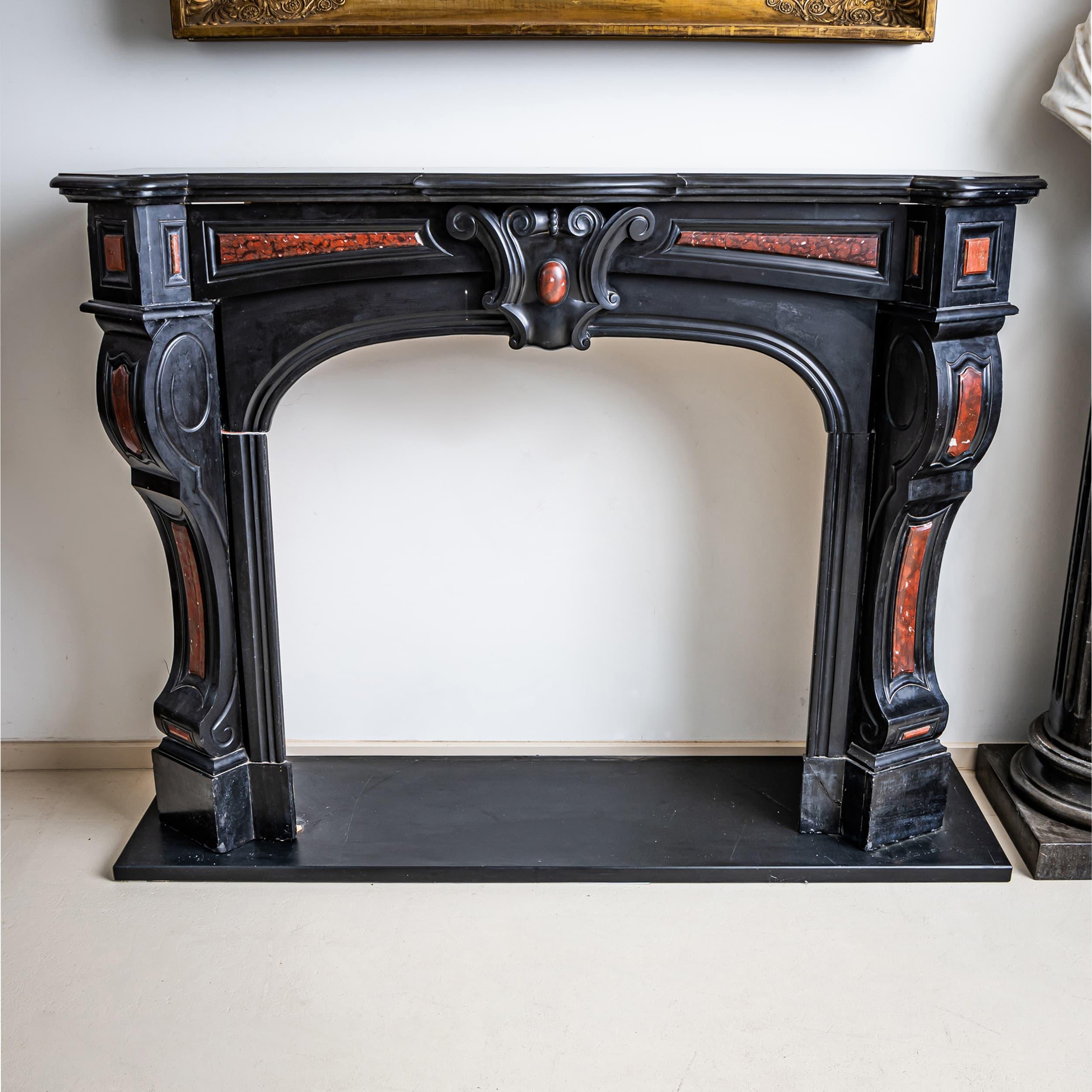 Fireplace Surround in Black Stone, France, 19th Century For Sale 1
