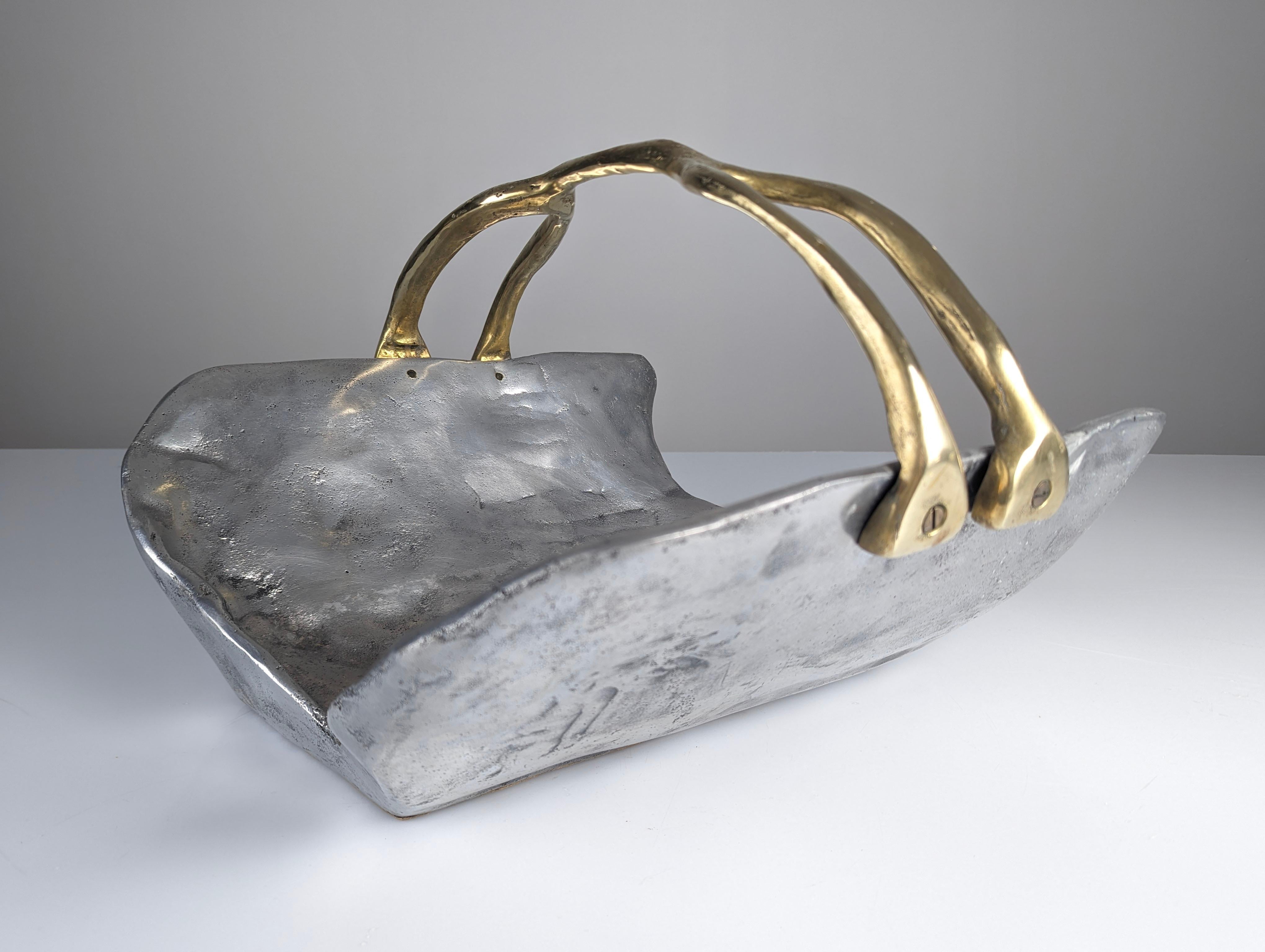 Kaminholzhalter von David Marshall, 1980er-Jahre (Aluminium) im Angebot