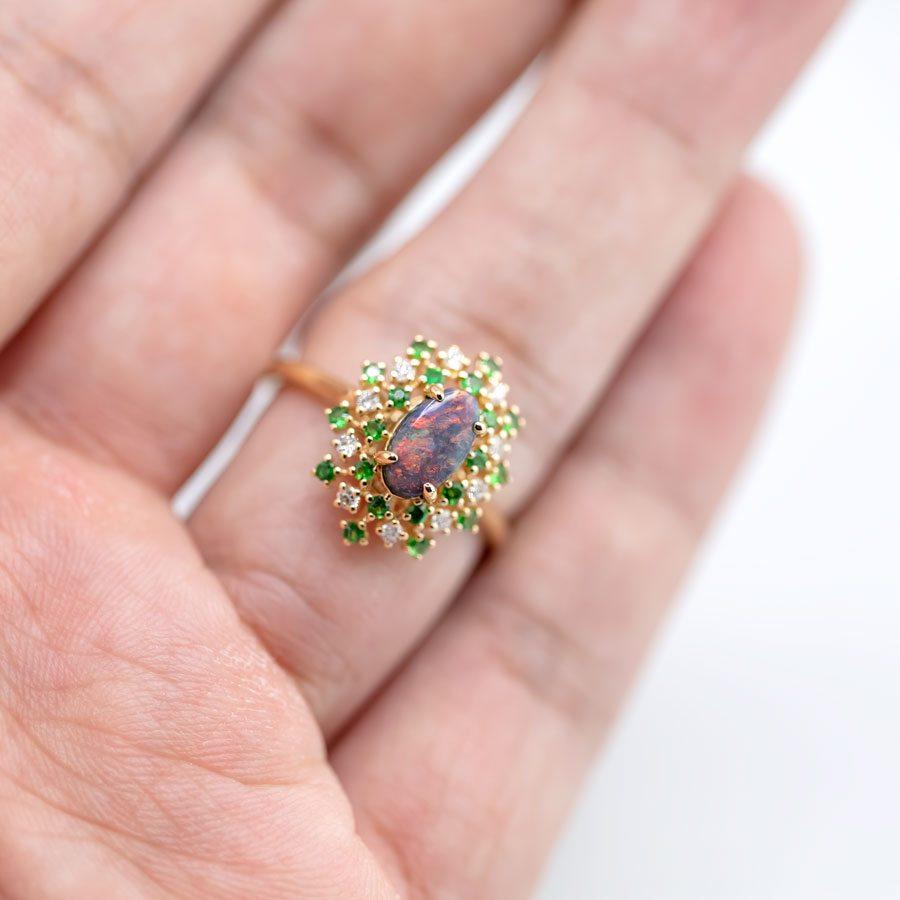 Women's or Men's Fireworks - Black Opal & Diamond Engagement Ring 18K Yellow Gold