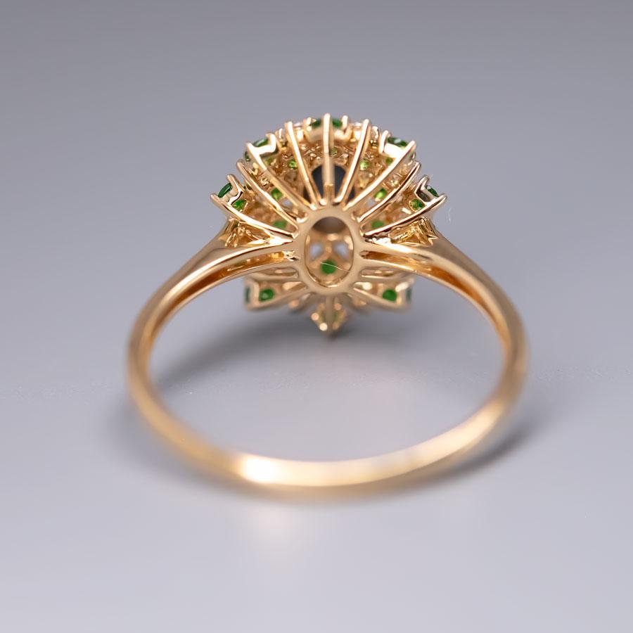 Women's or Men's Fireworks - Black Opal & Diamond Engagement Ring 18K Yellow Gold For Sale