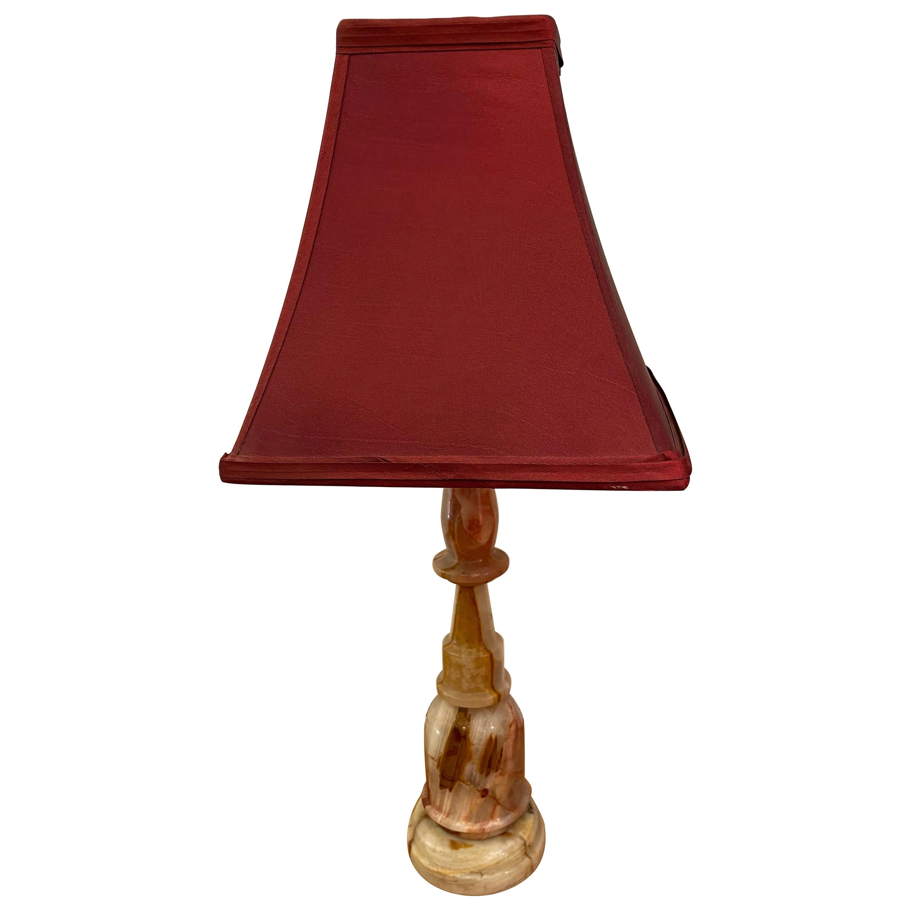 Lampe en onyx rouge feuillus