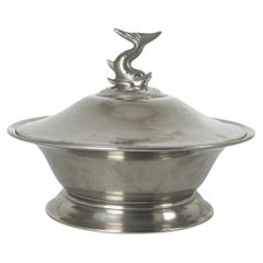 Nils Fougstedt, Svenskt Tenn, Modello 11, Ciotola in peltro con coperchio