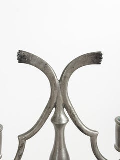Candelabro de peltre «Modelo 83» de la marca Svenskt Tenn, Suecia, 1925